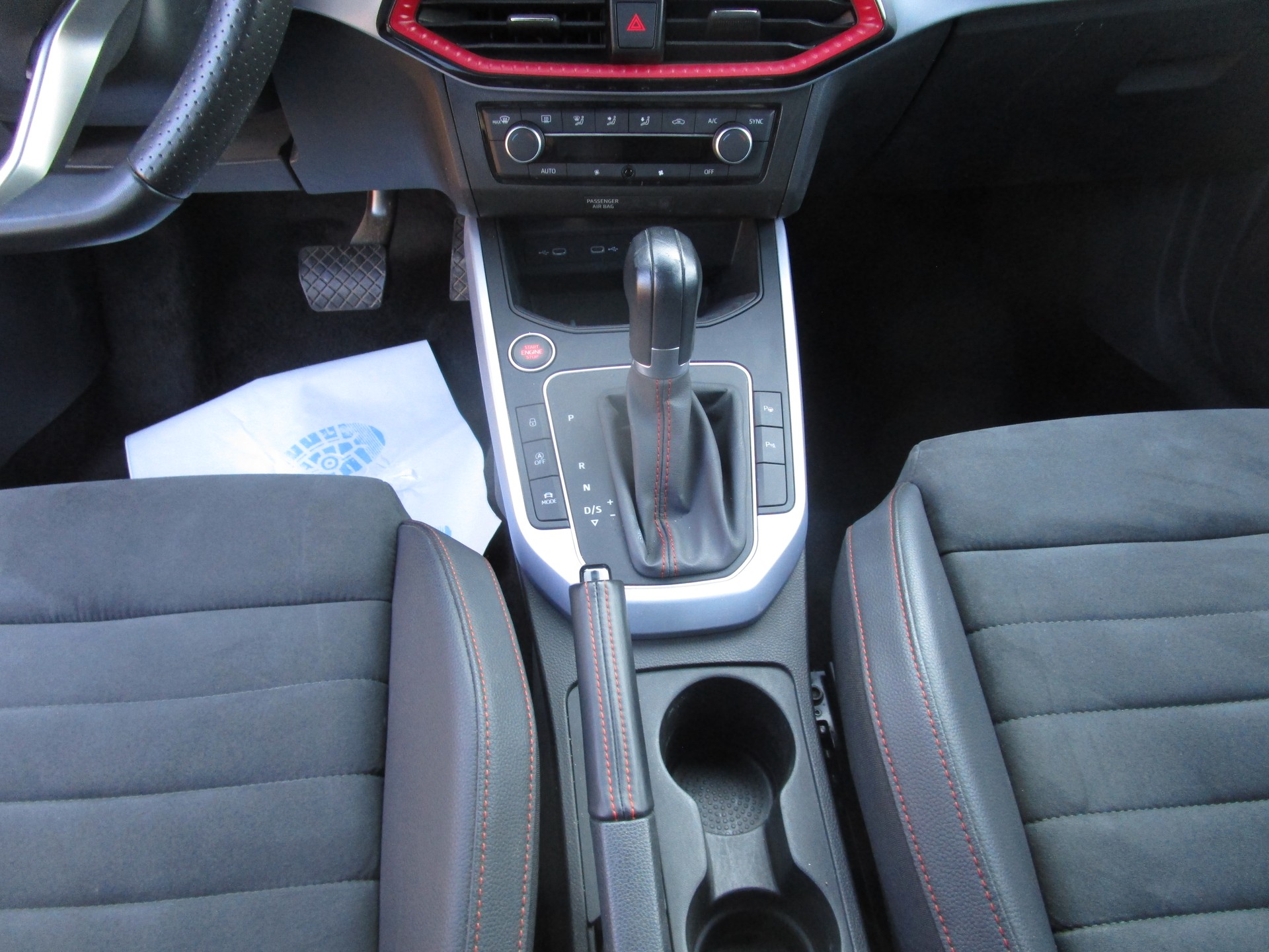 SEAT Arona 1.5 Eco TSI FR Limited Edition DSG-image-11