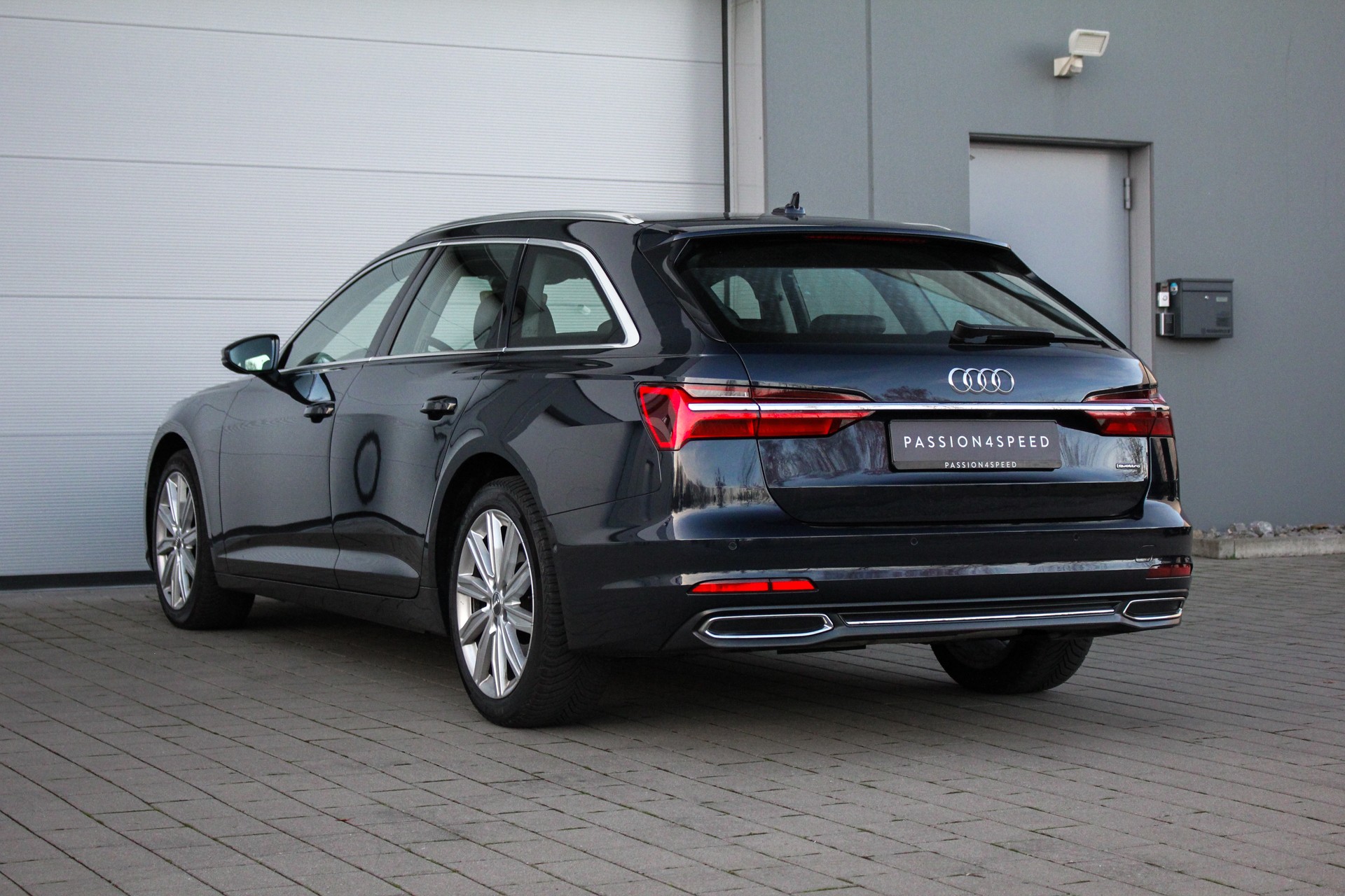 AUDI A6 Avant 45 TDI Sport quattro tiptronic-image-5