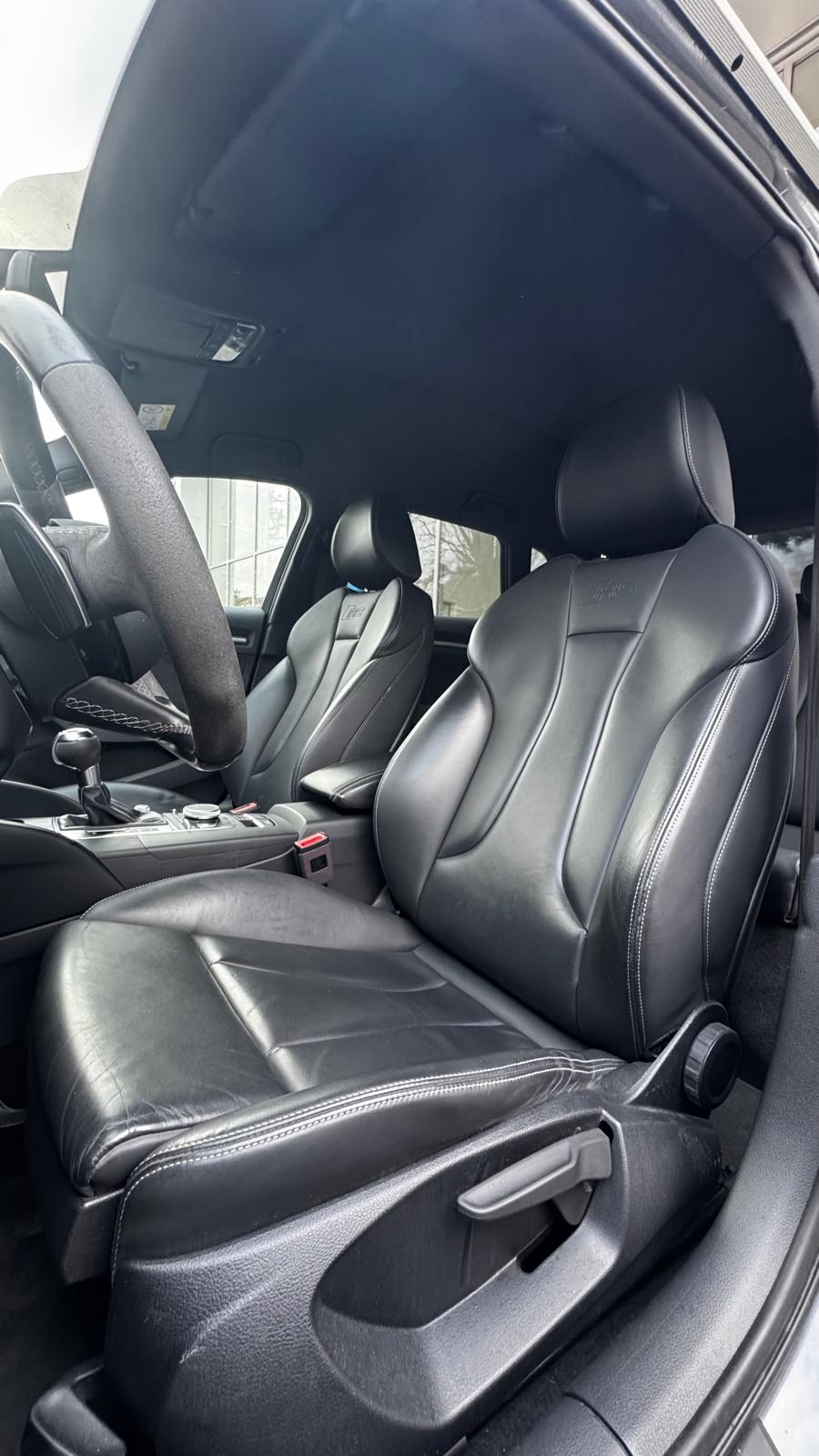AUDI RS3 Sportback 2.5 TSI quattro S-tronic-image-4