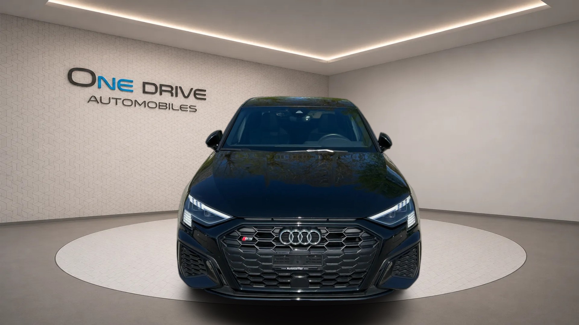 AUDI S3 Limousine 2.0 TFSI quattro S-tronic-image-2