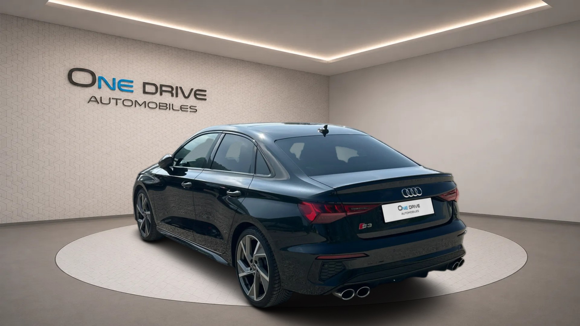 AUDI S3 Limousine 2.0 TFSI quattro S-tronic-image-4