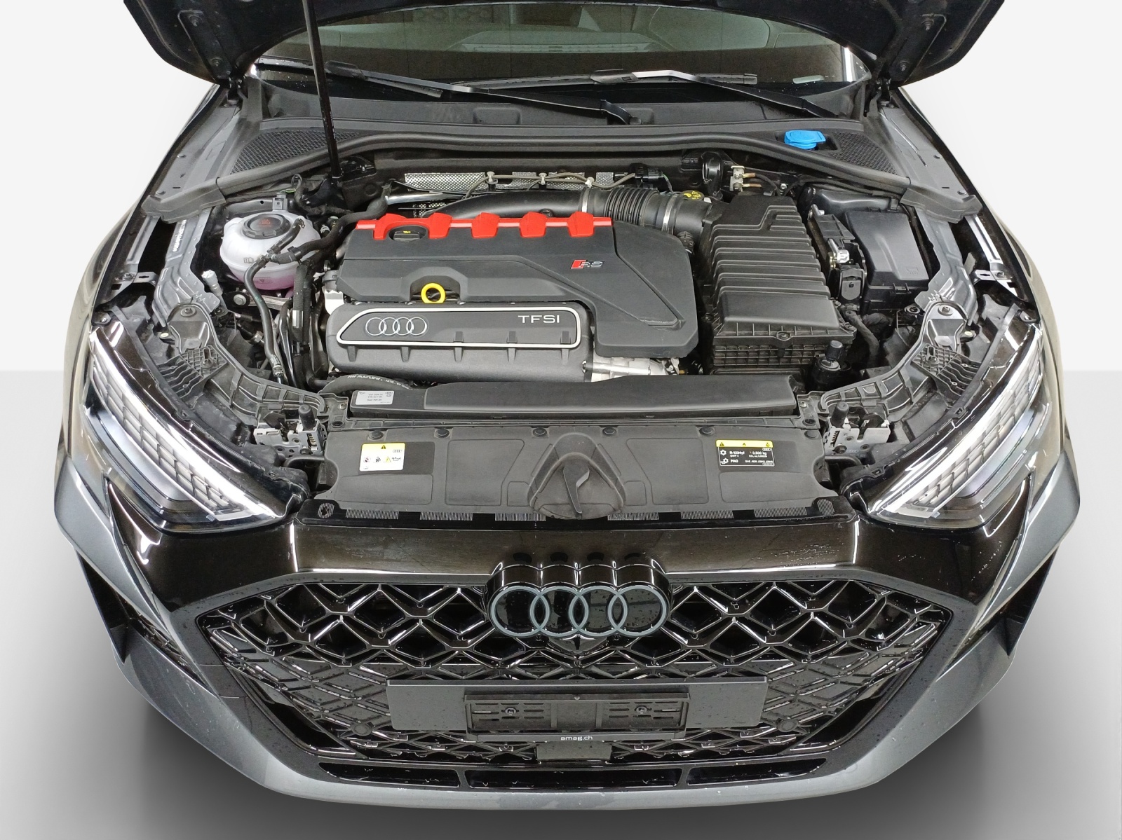 AUDI RS3 Sportback 2.5 TSI quattro S-tronic-image-13