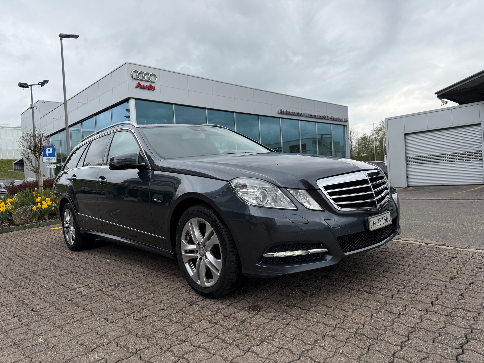MERCEDES-BENZ E 250 CDI BlueEff. Avantgarde 4Matic 7G-Tronic-image-0