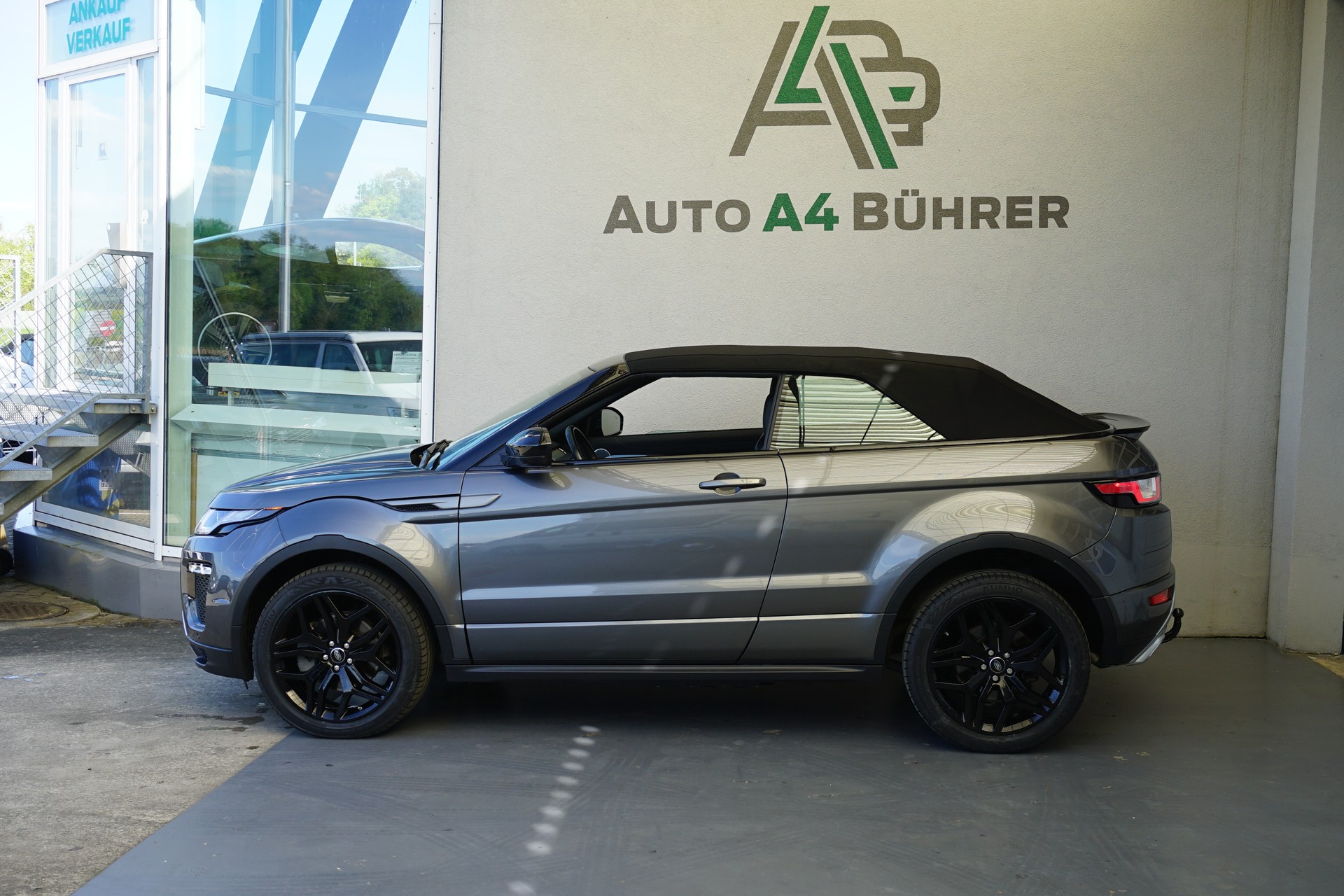 LAND ROVER Evoque 2.0Si4 SE Dynamic Convertible 241PS 100% Benziner!! mit Anhängerkupplung für 1500kg