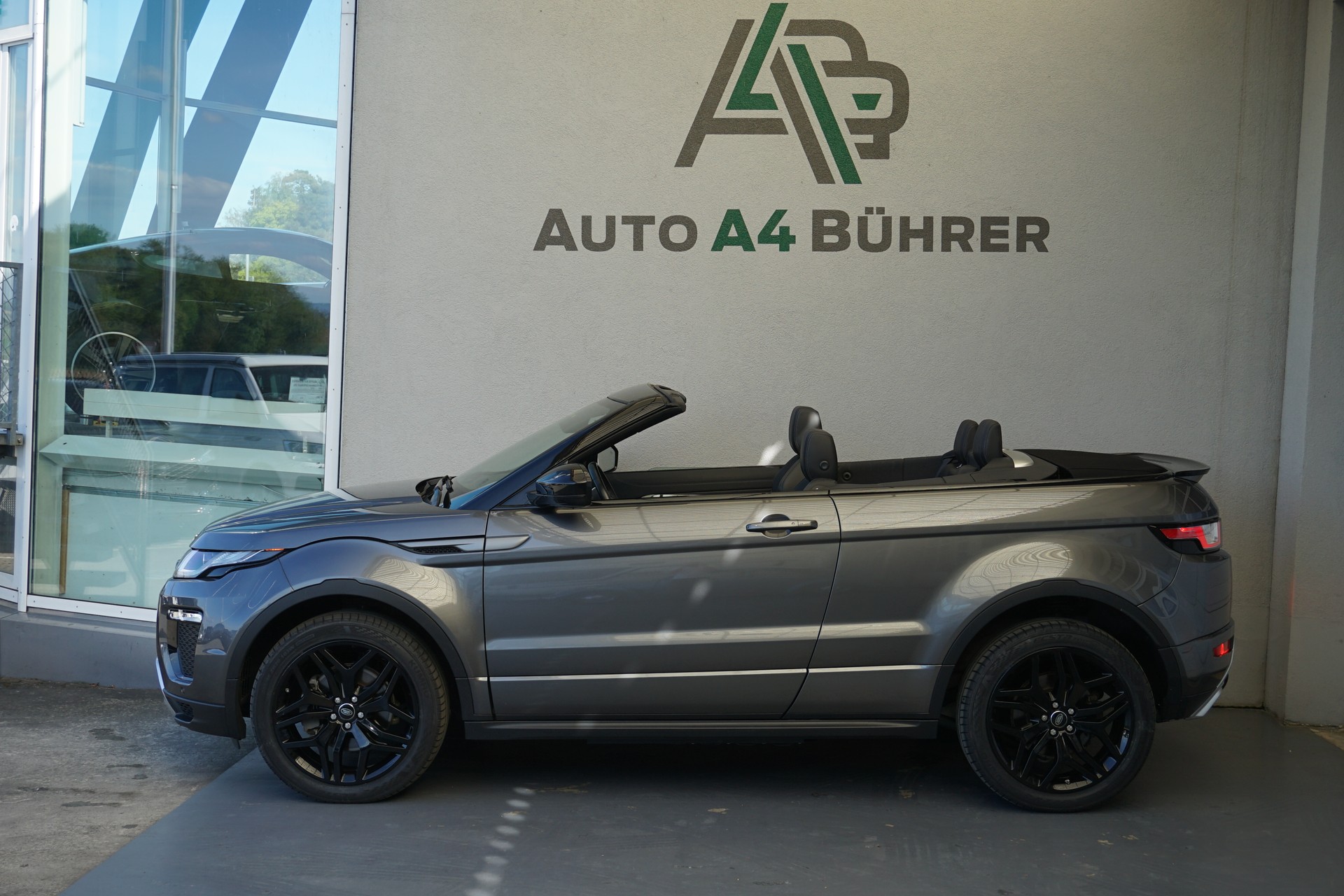 LAND ROVER Evoque 2.0Si4 SE Dynamic Convertible 241PS 100% Benziner!! mit Anhängerkupplung für 1500kg-showroom-element-1