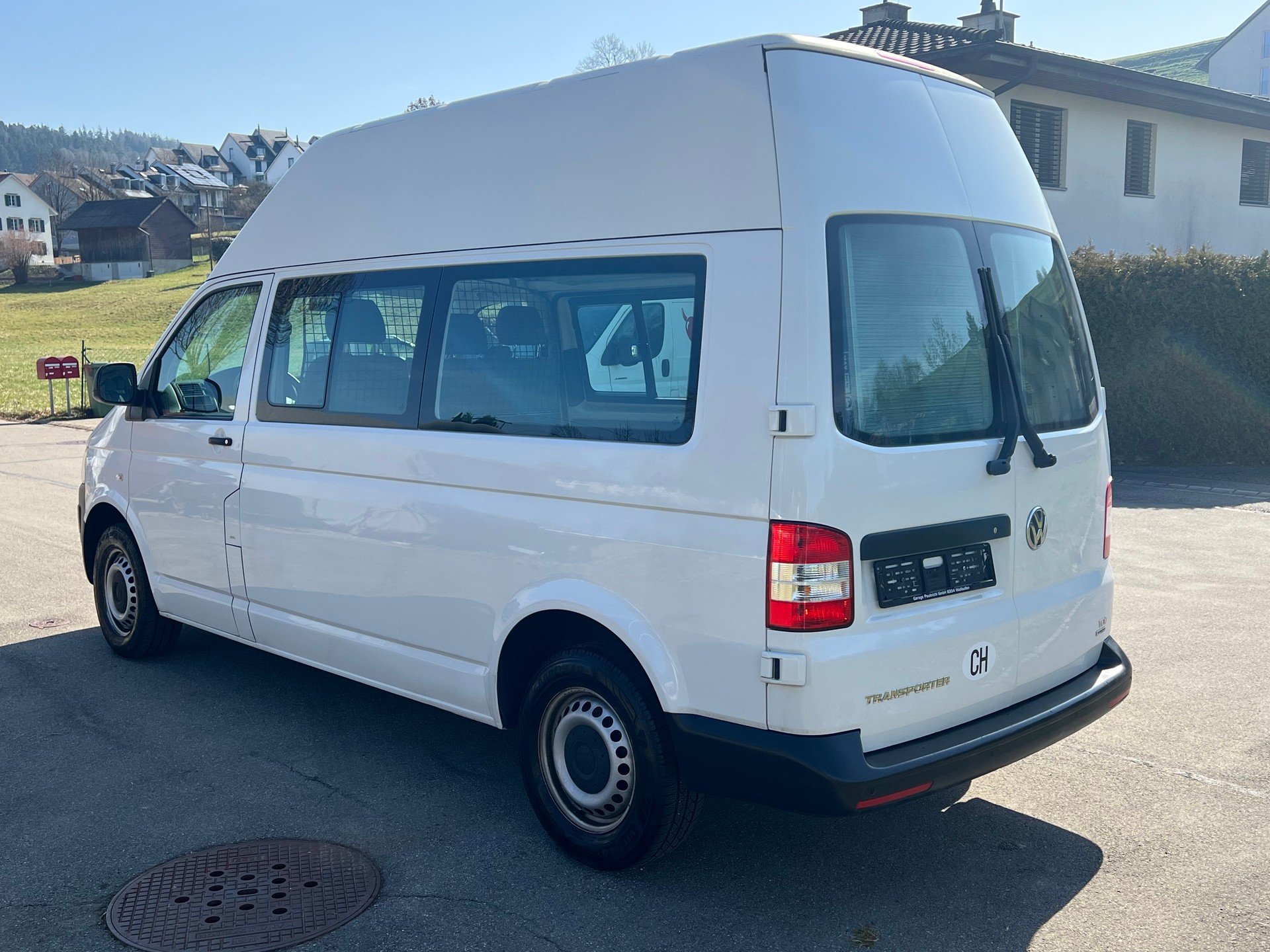 VW T5 2.0 HOCHDACH TDI BMT DSG-image-5