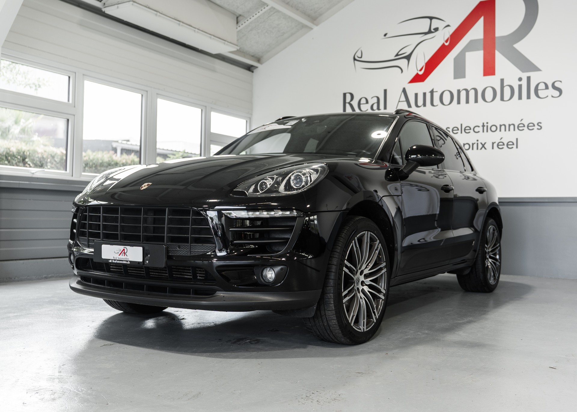 PORSCHE Macan S Diesel PDK-image-2