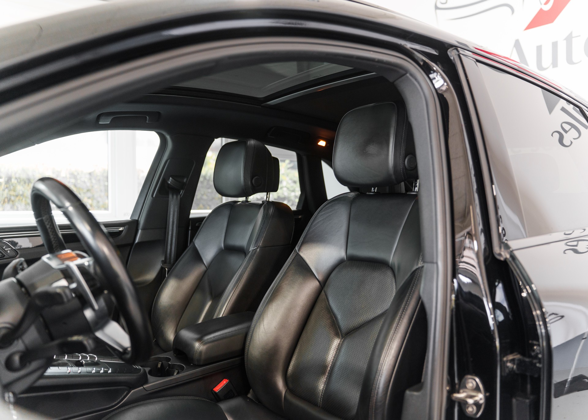 PORSCHE Macan S Diesel PDK-image-7