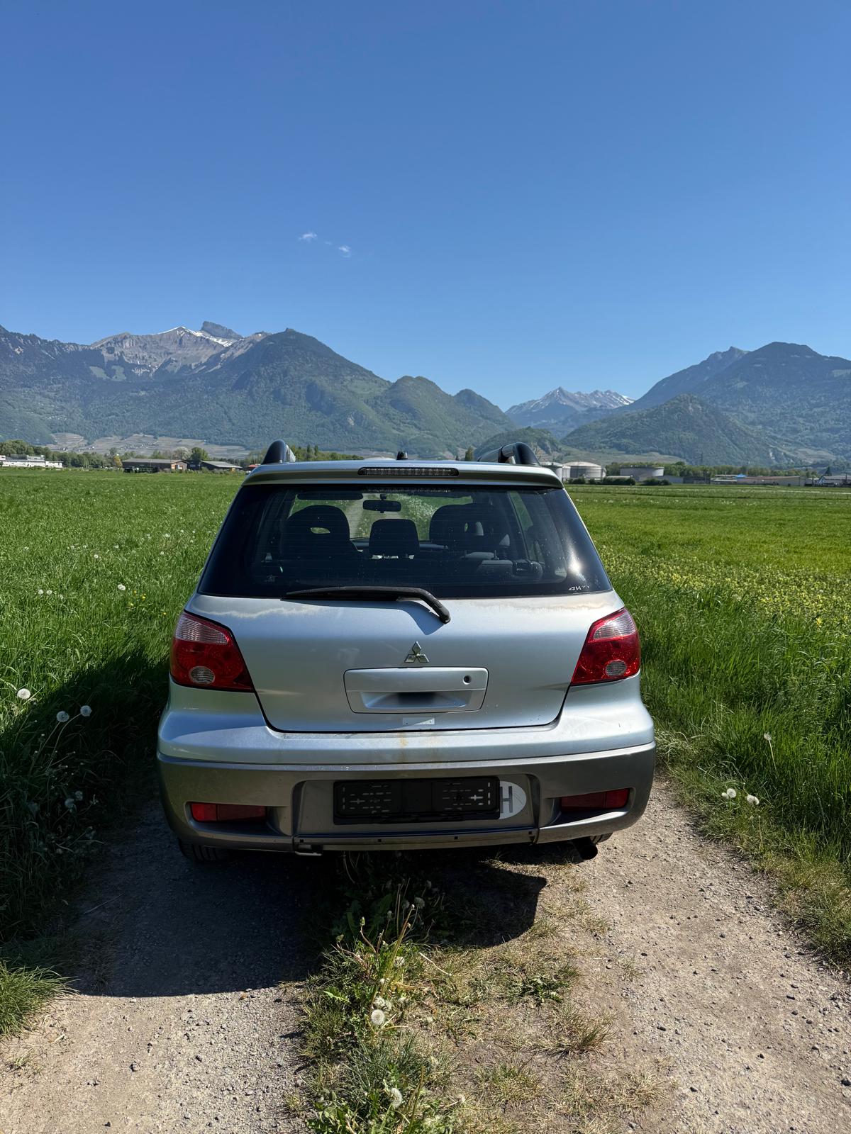 MITSUBISHI Outlander 2.0 16V Invite-image-4