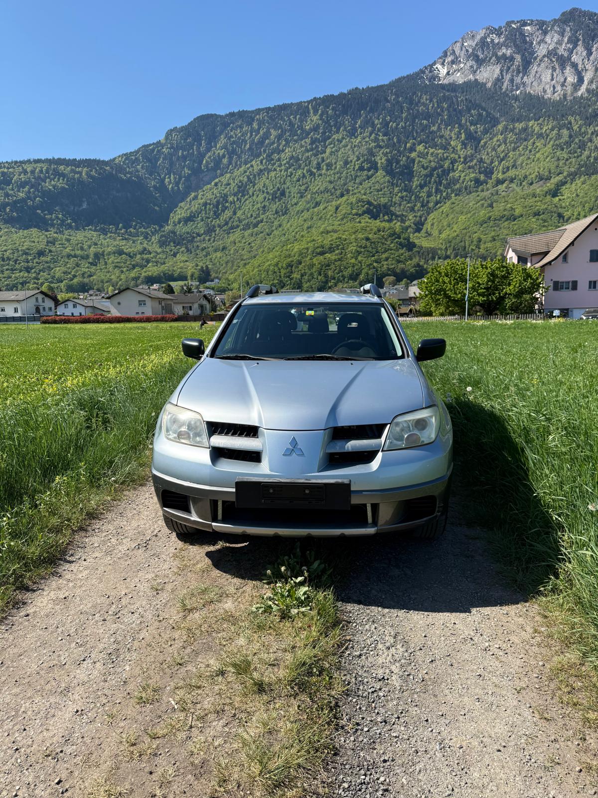 MITSUBISHI Outlander 2.0 16V Invite-image-1