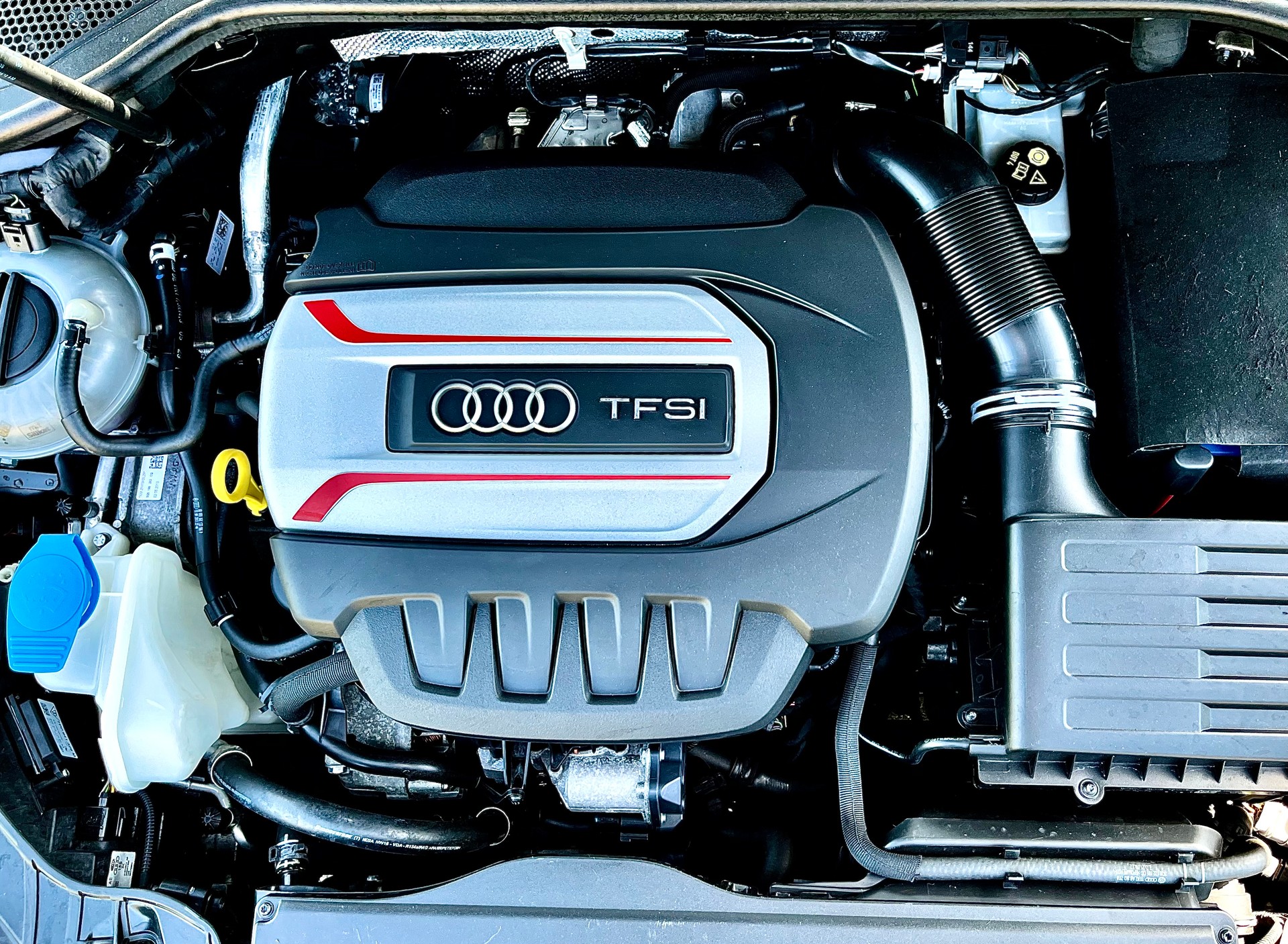 AUDI S3 Sportback 2.0 TFSI quattro S-tronic-image-22