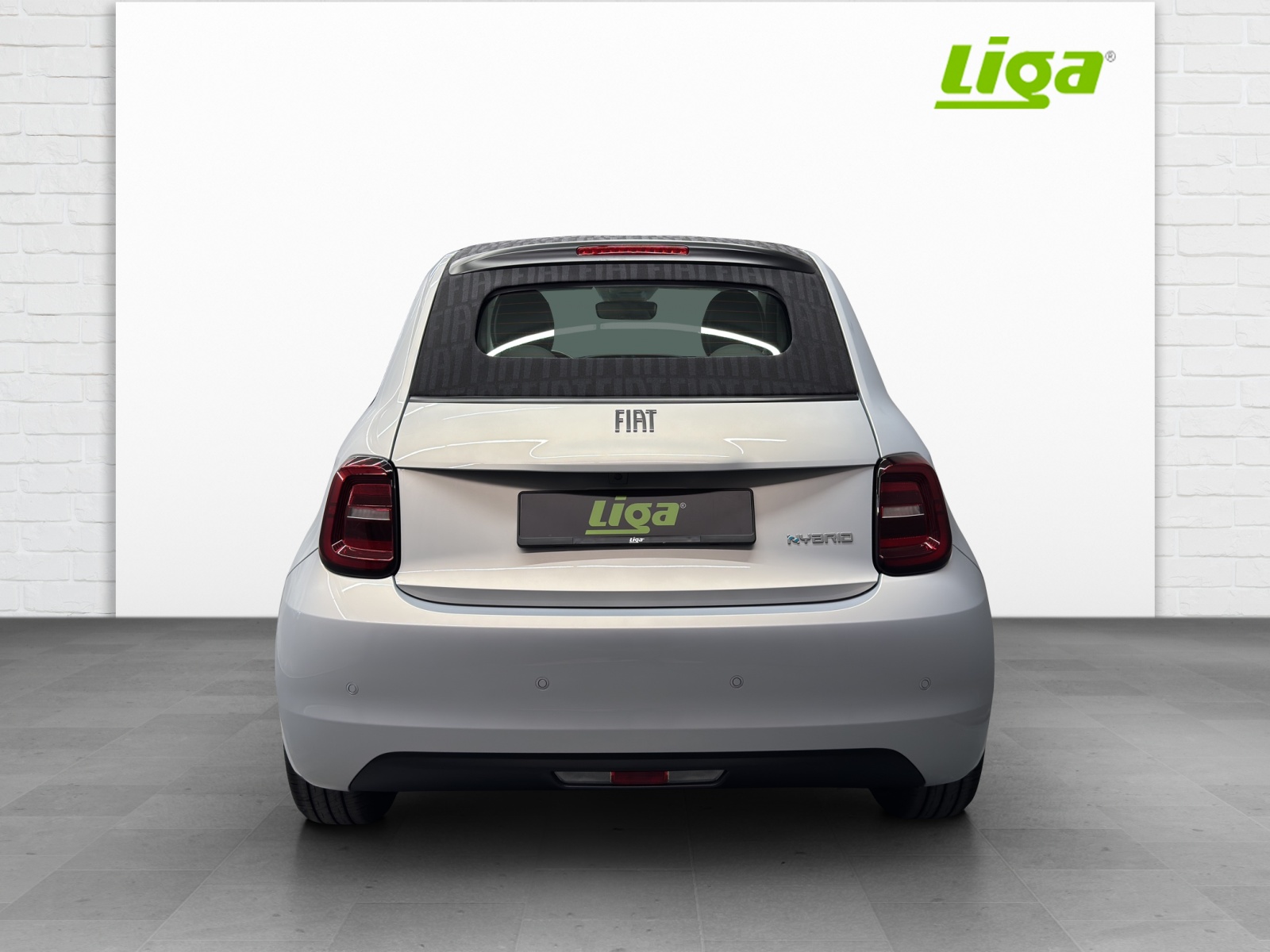FIAT 500 Cabrio 1.0 Hybrid La Prima-image-4