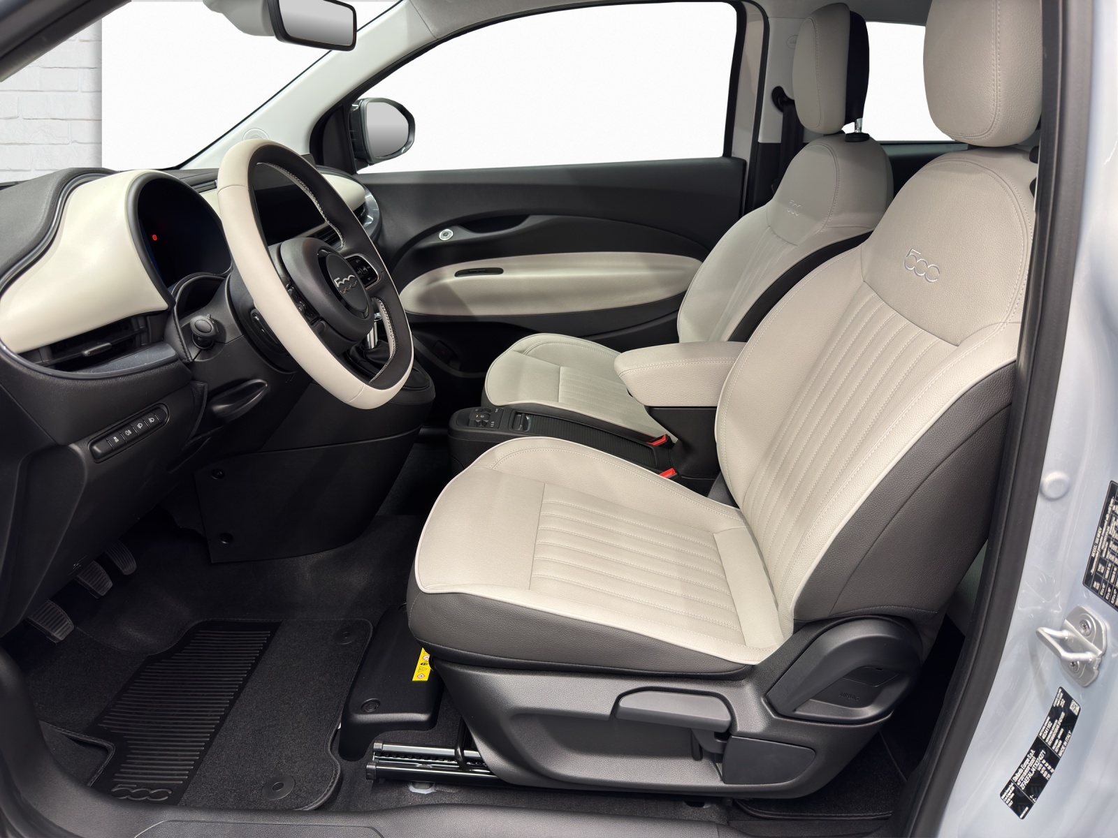 FIAT 500 Cabrio 1.0 Hybrid La Prima-image-6