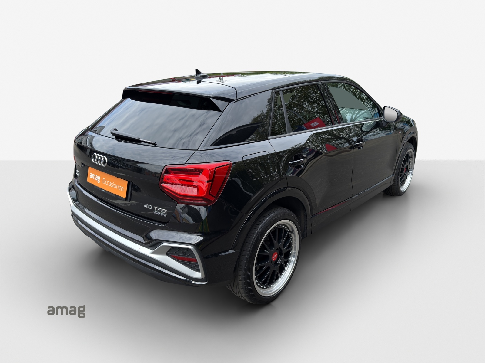 AUDI Q2 40 TFSI S line Attraction quattro S-tronic-image-4