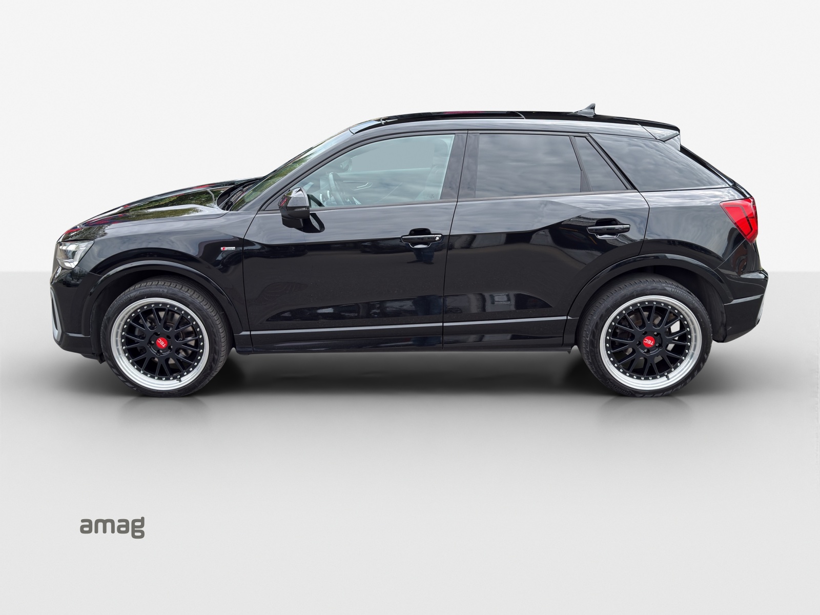 AUDI Q2 40 TFSI S line Attraction quattro S-tronic-image-1