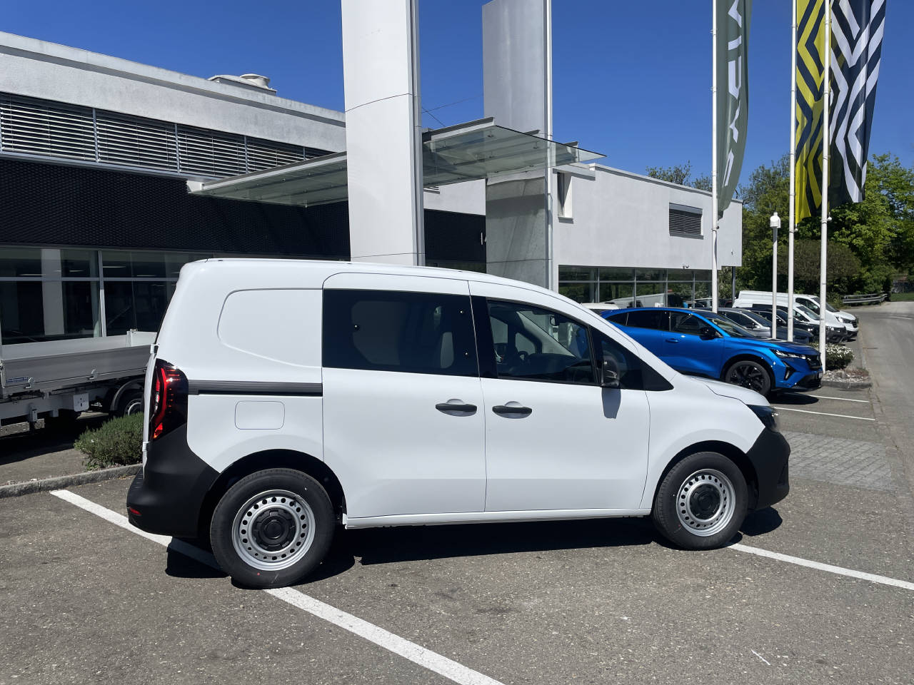 RENAULT Kangoo Van 1.3 TCe 130 Extra EDC-image-5