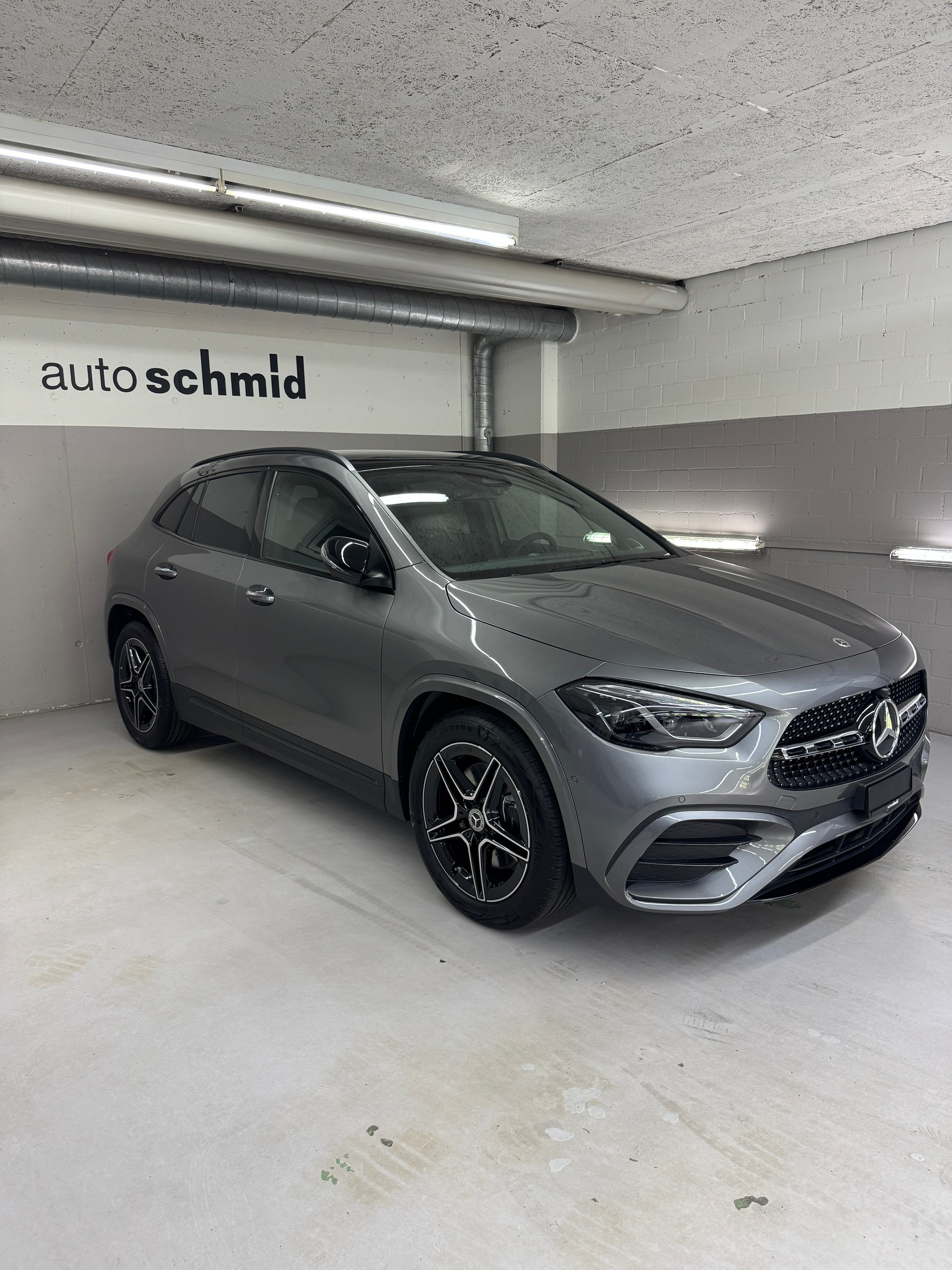 MERCEDES-BENZ GLA 250 4Matic Swiss Star-image-0