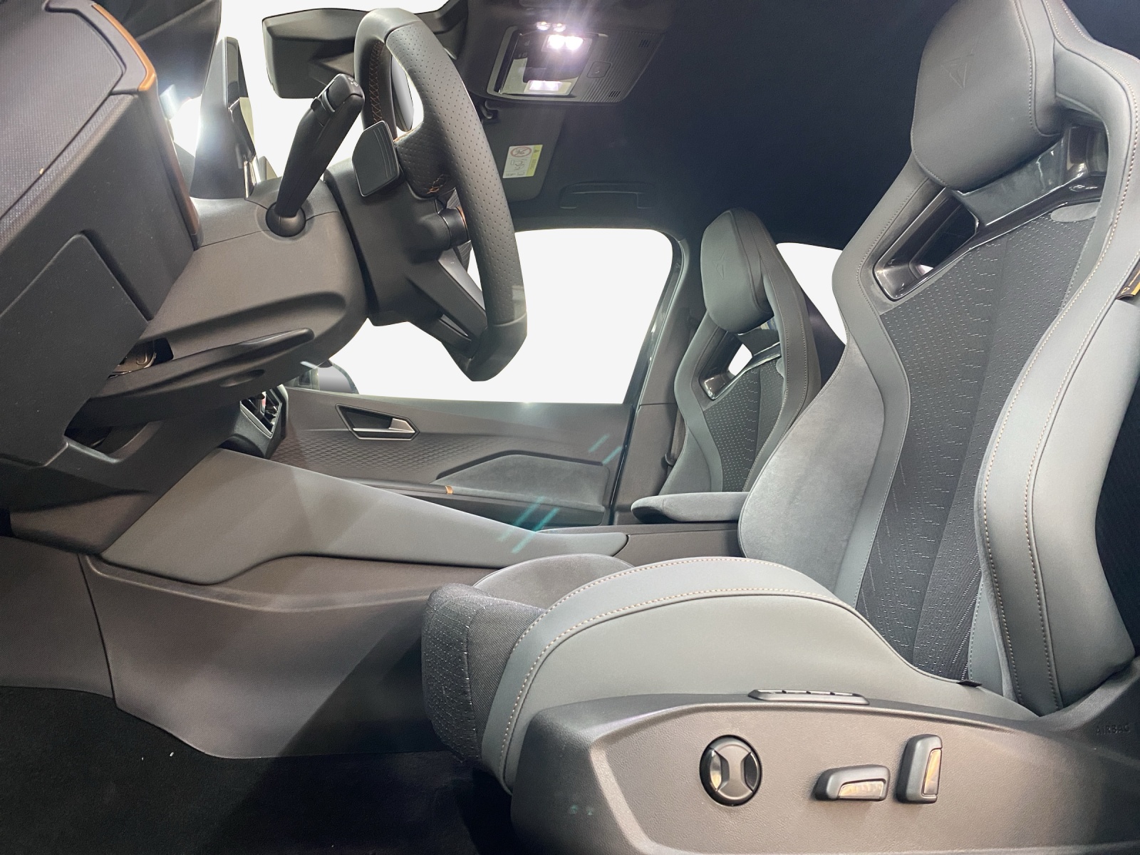CUPRA Born 79 kWh VZ Extreme-image-7