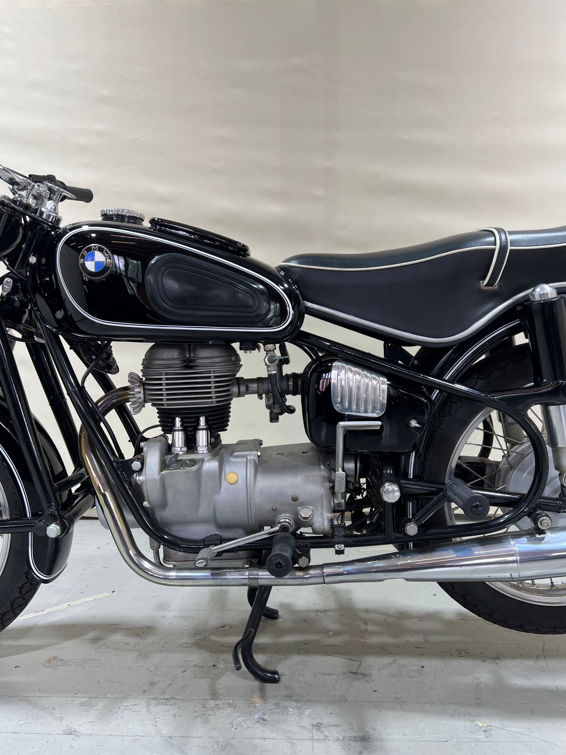 BMW R26 - VETERAN-image-6