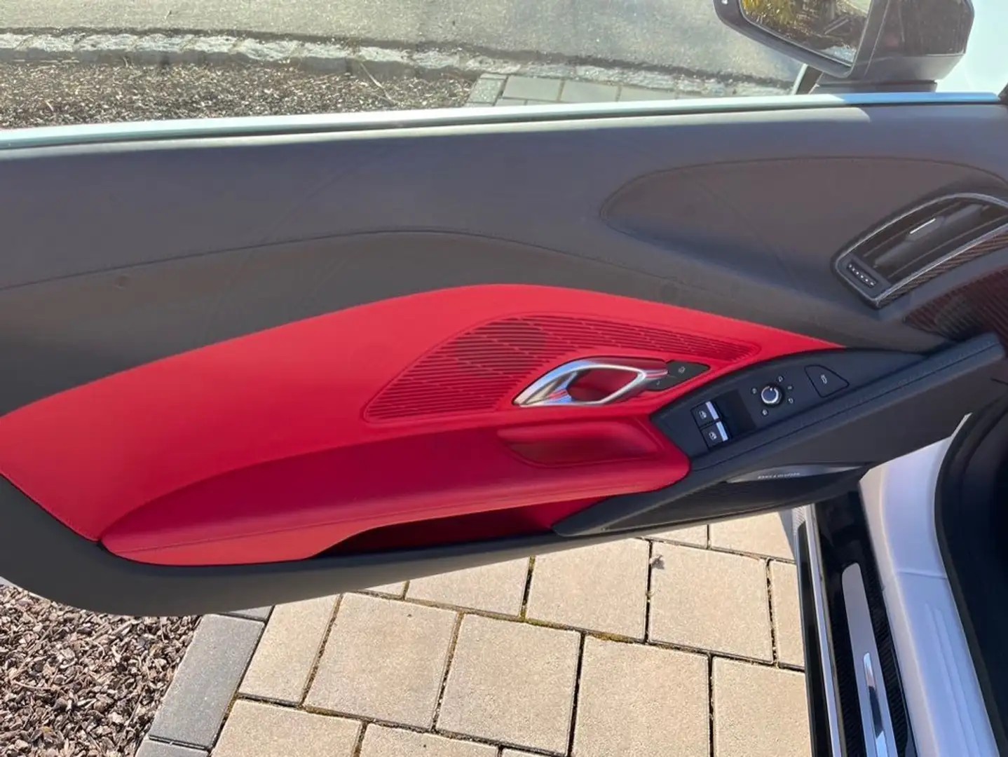 AUDI 5.2 FSI V10 performance quattro S-Tronic-image-5