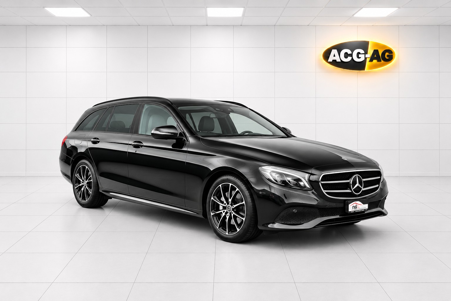 MERCEDES-BENZ E 220 d T 4Matic 9G-Tronic ** Gr-Navi ** RF-Kamera ** Sitzheizung ** PDC V+H ** Totwinkel-Assistent ** Frisch Ab MFK & Service-image-0