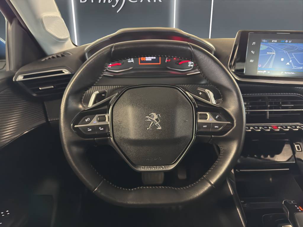 PEUGEOT 208 1.2 PureTech Allure EAT8-image-14