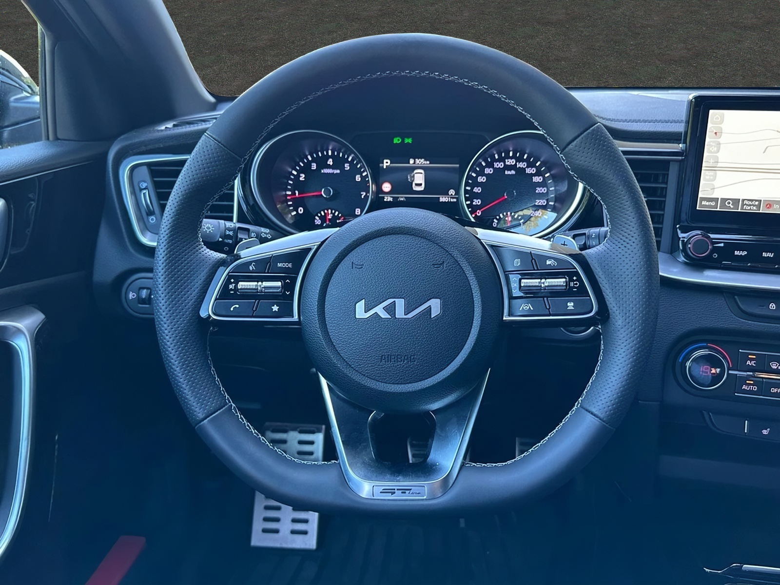 KIA ProCeed 1.5 T-GDi MHEV GT-Line DCT-image-11