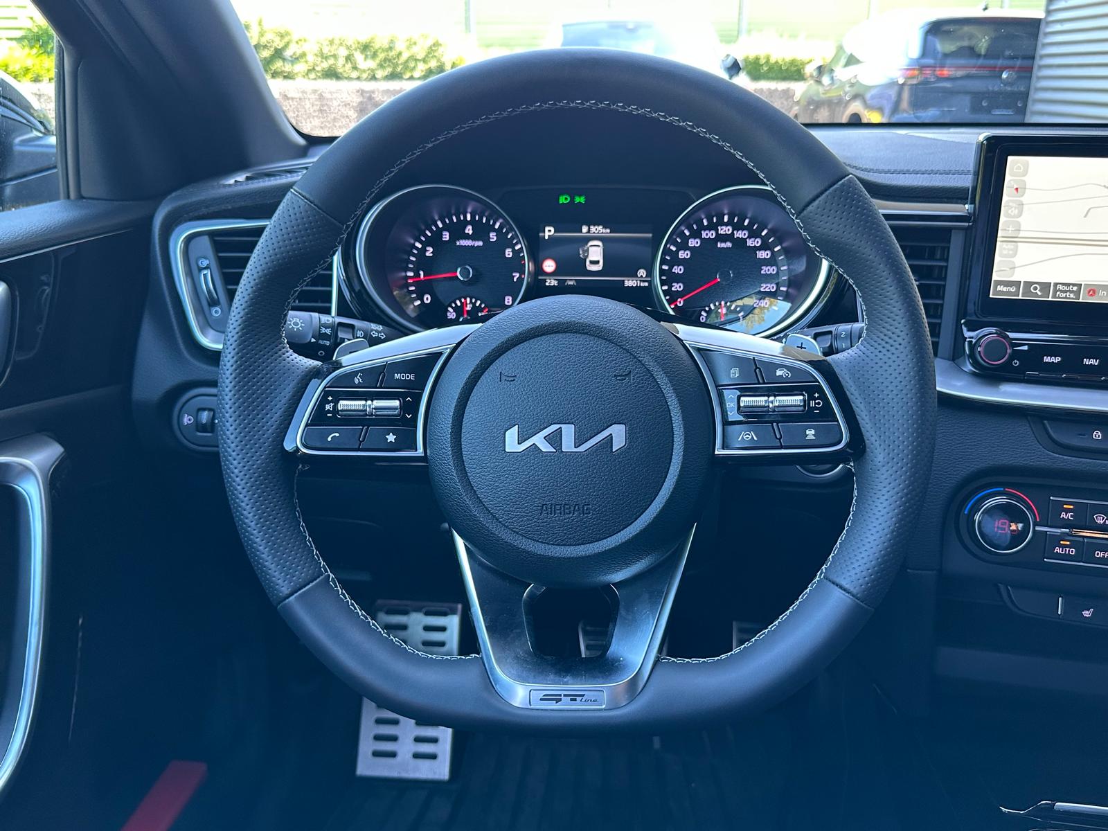 KIA ProCeed 1.5 T-GDi MHEV GT-Line DCT-image-9