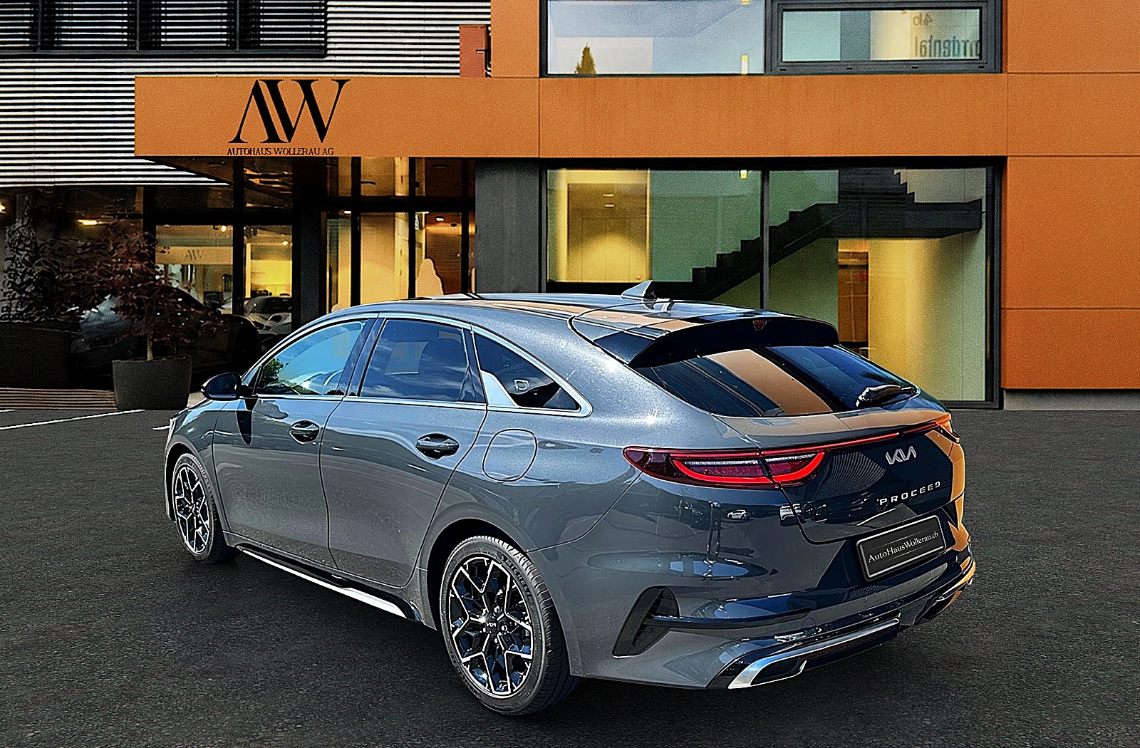 KIA ProCeed 1.5 T-GDi MHEV GT-Line DCT-image-2
