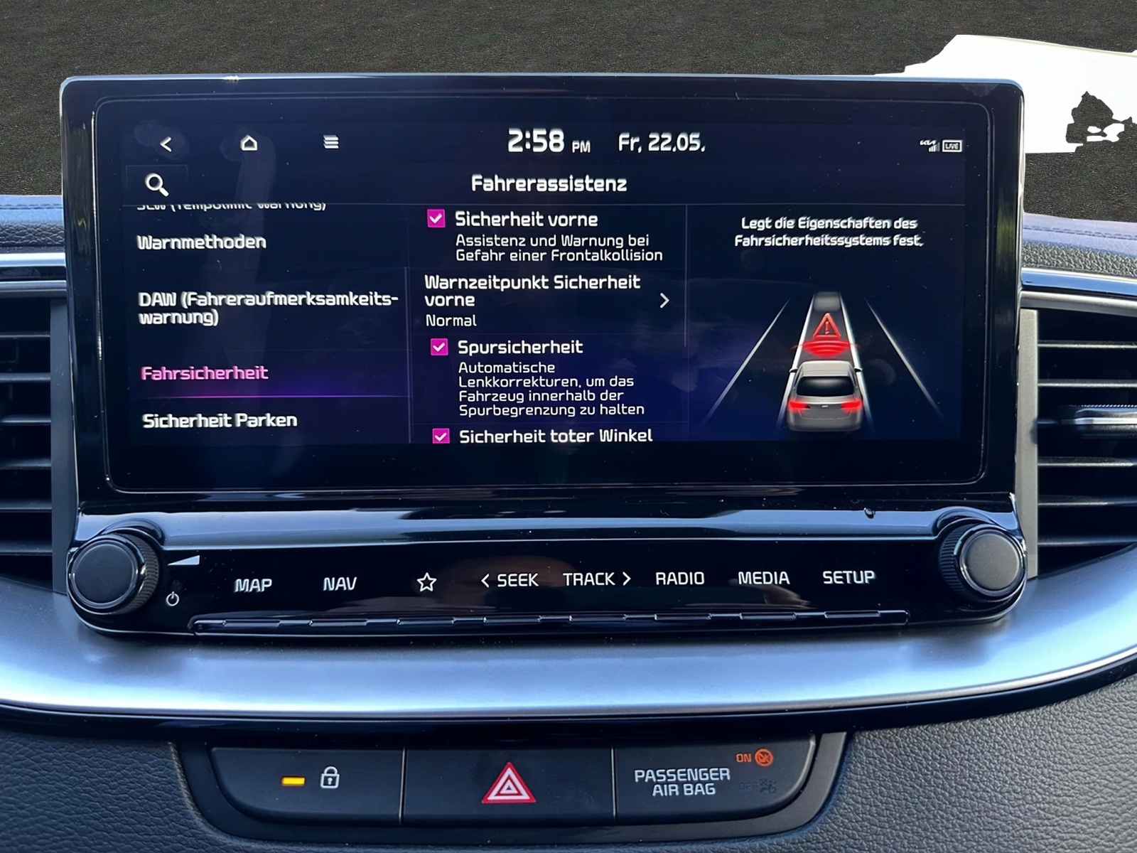 KIA ProCeed 1.5 T-GDi MHEV GT-Line DCT-image-8