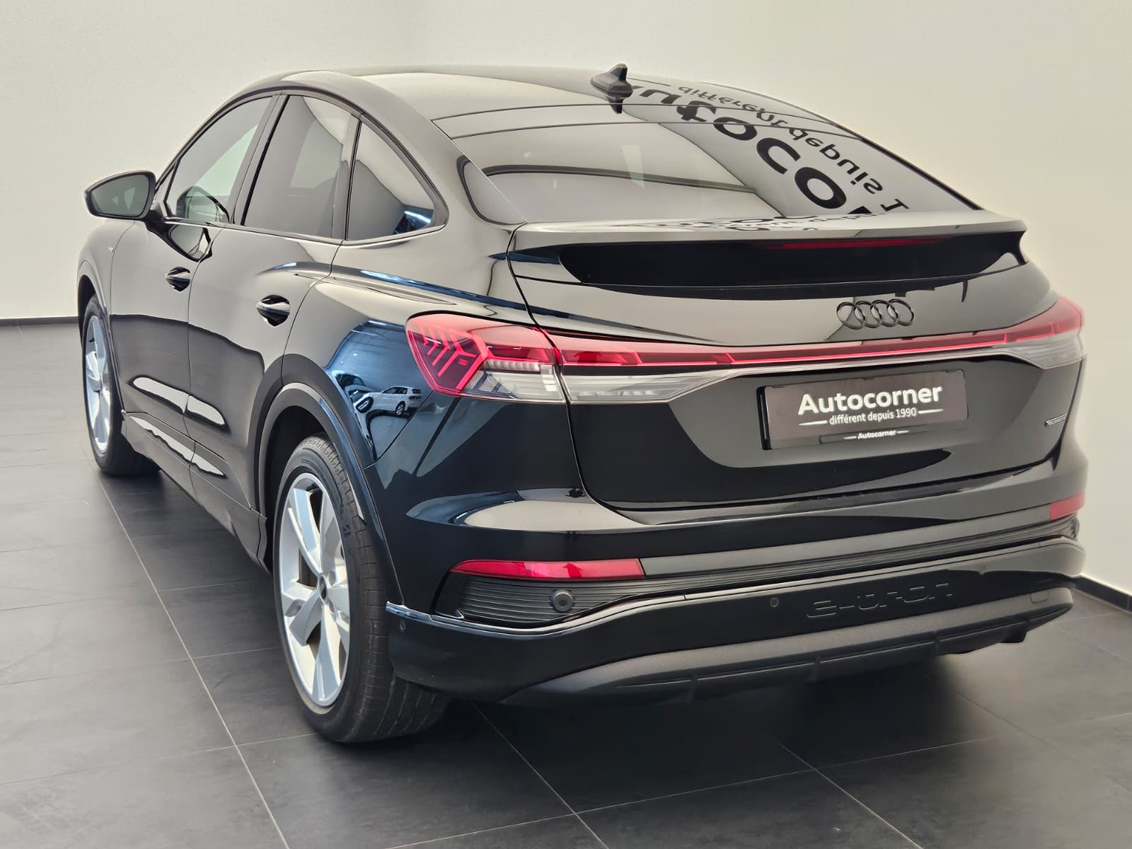 AUDI Q4 Sportback e-tron 45 quattro-image-8