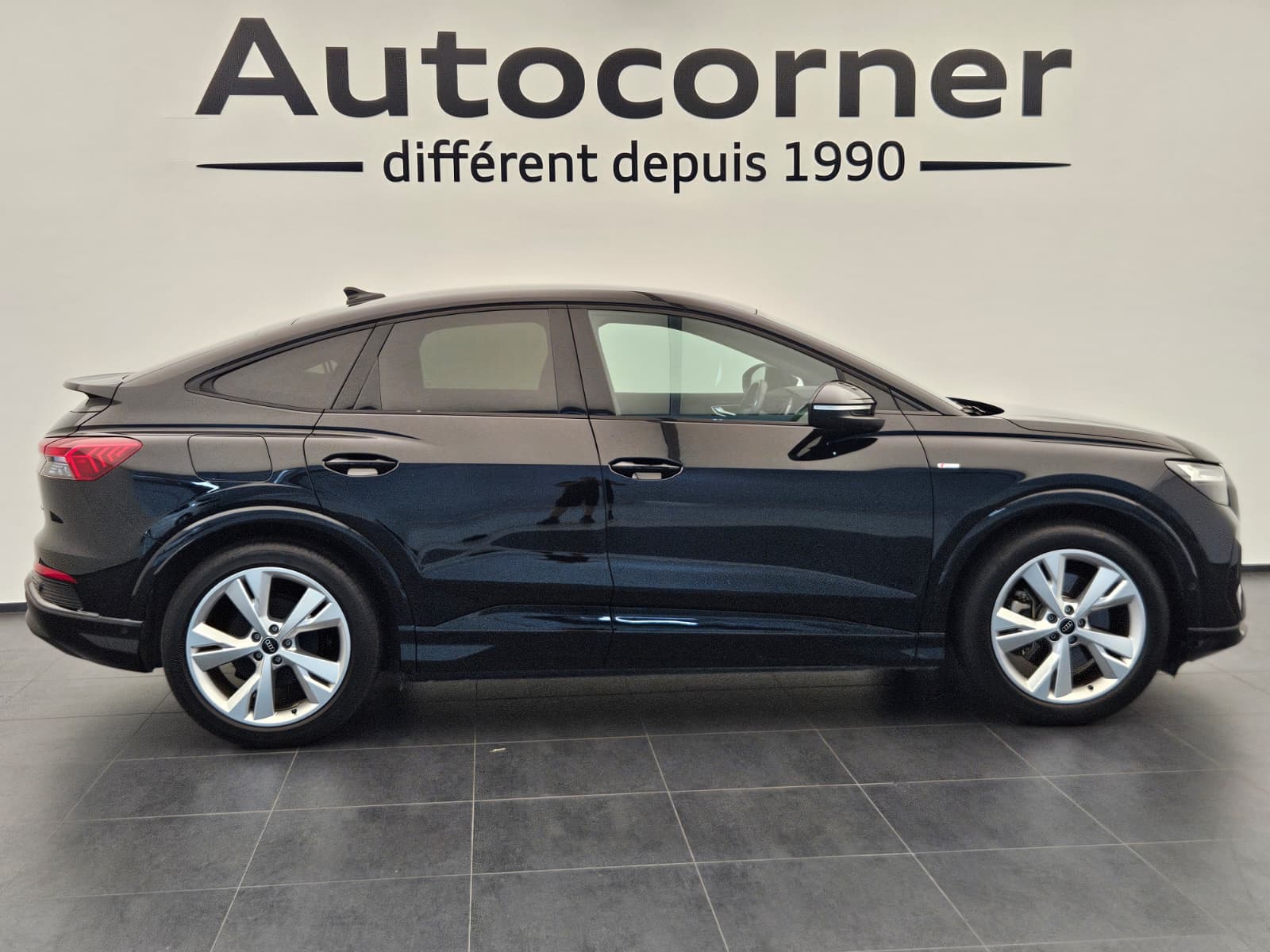 AUDI Q4 Sportback e-tron 45 quattro-image-5