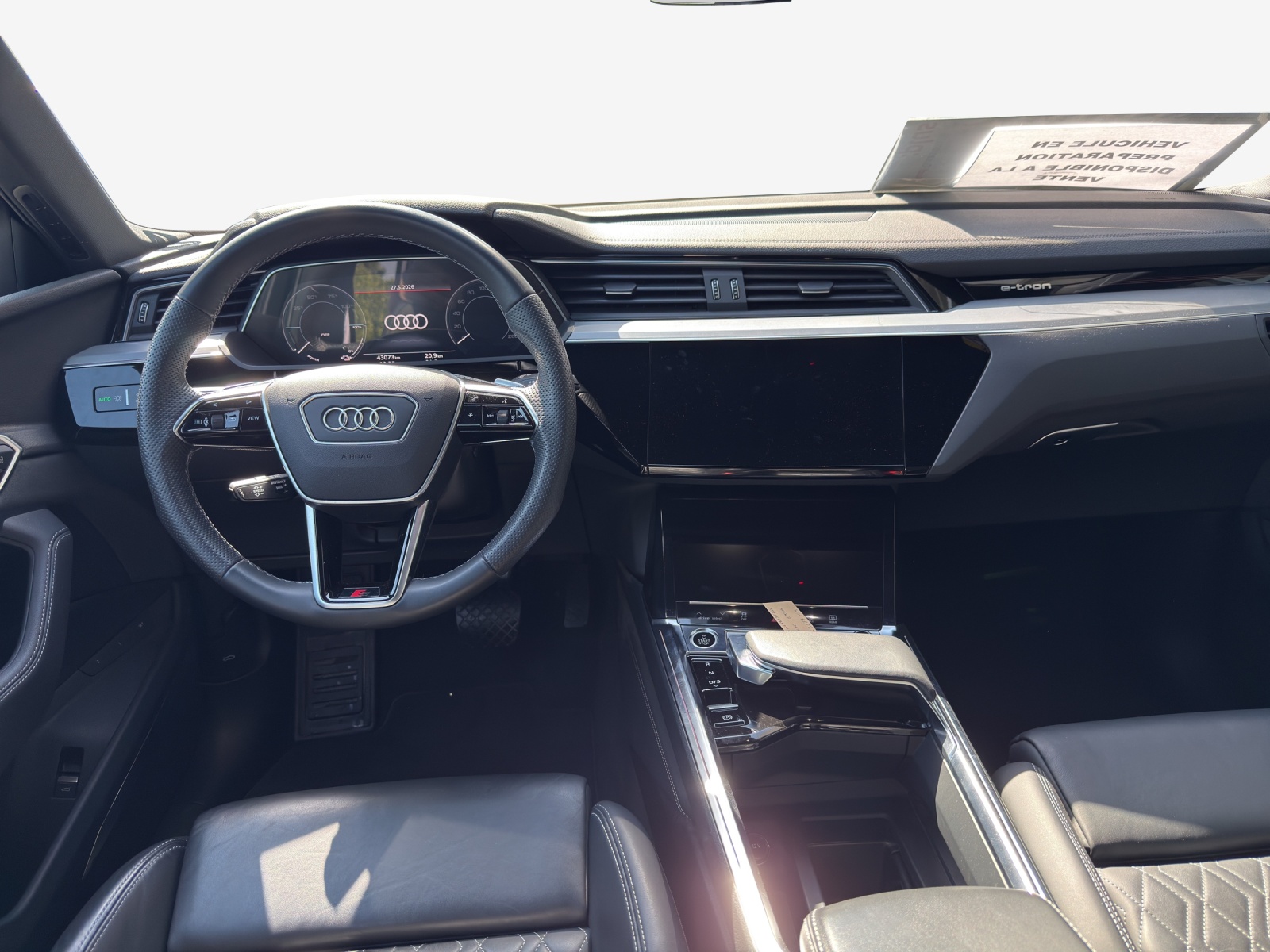 AUDI e-tron 55 S Line Black Edition quattro-image-9