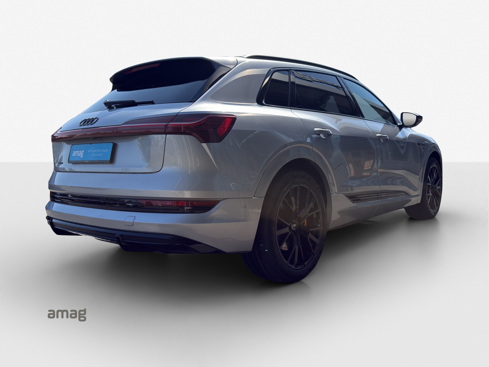 AUDI e-tron 55 S Line Black Edition quattro-image-5
