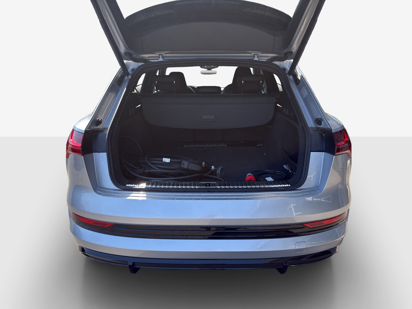 AUDI e-tron 55 S Line Black Edition quattro-image-13