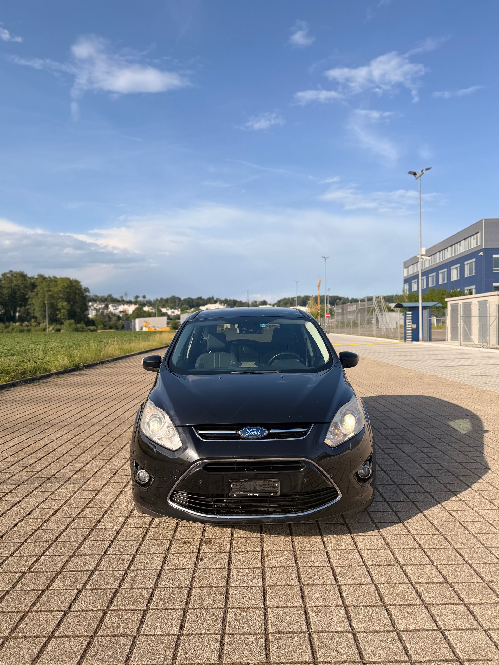 FORD Grand C-Max 1.0 SCTi Family-Edition-showroom-element-2