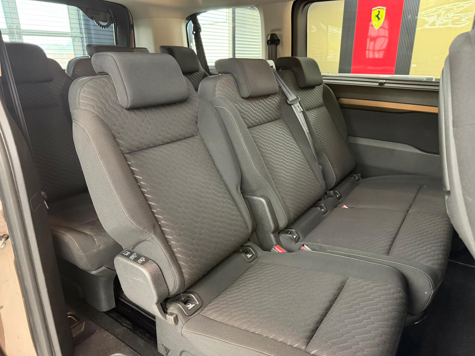 TOYOTA Proace Verso 2.0 D-4D Family L1 Automatic-image-12