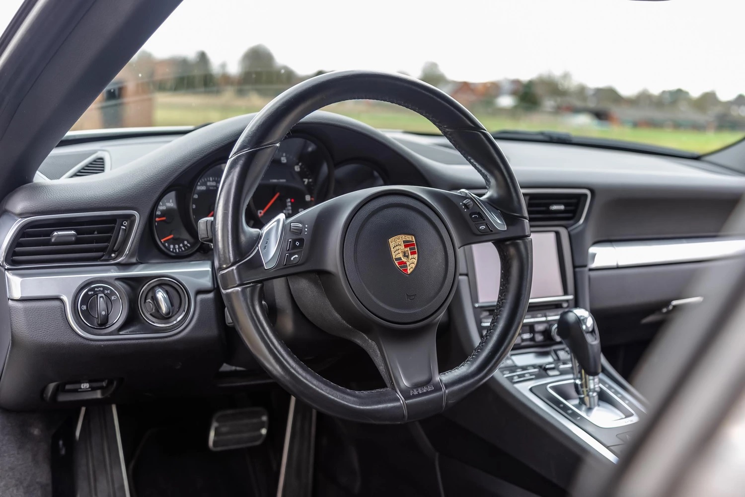 PORSCHE Carrera (991)-image-8