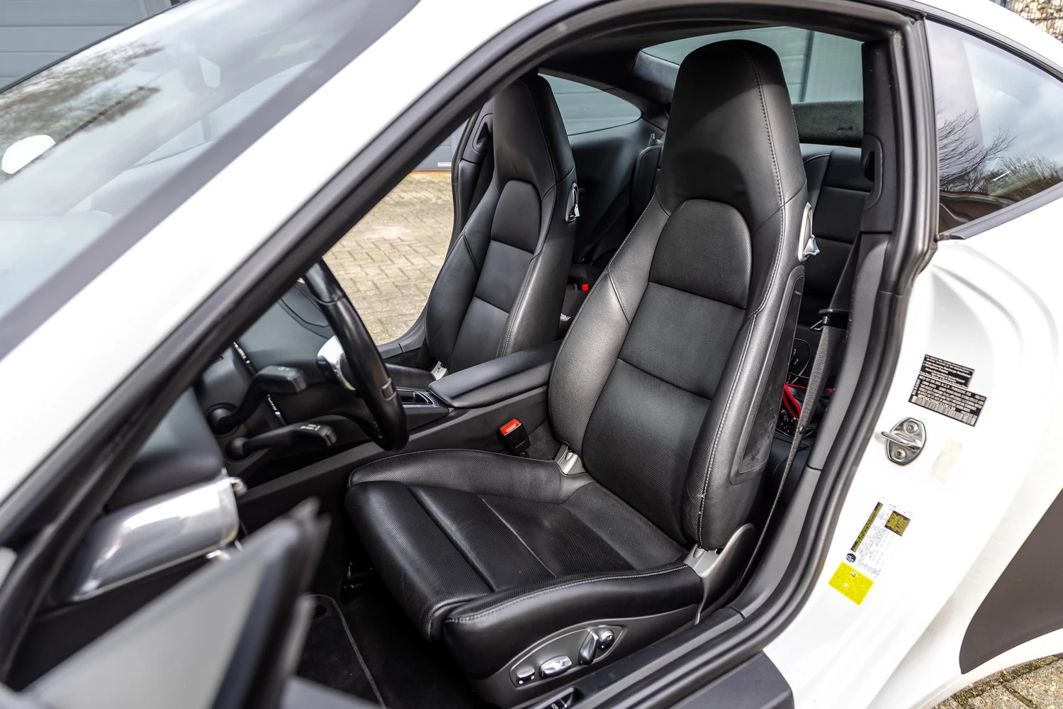 PORSCHE Carrera (991)-image-9