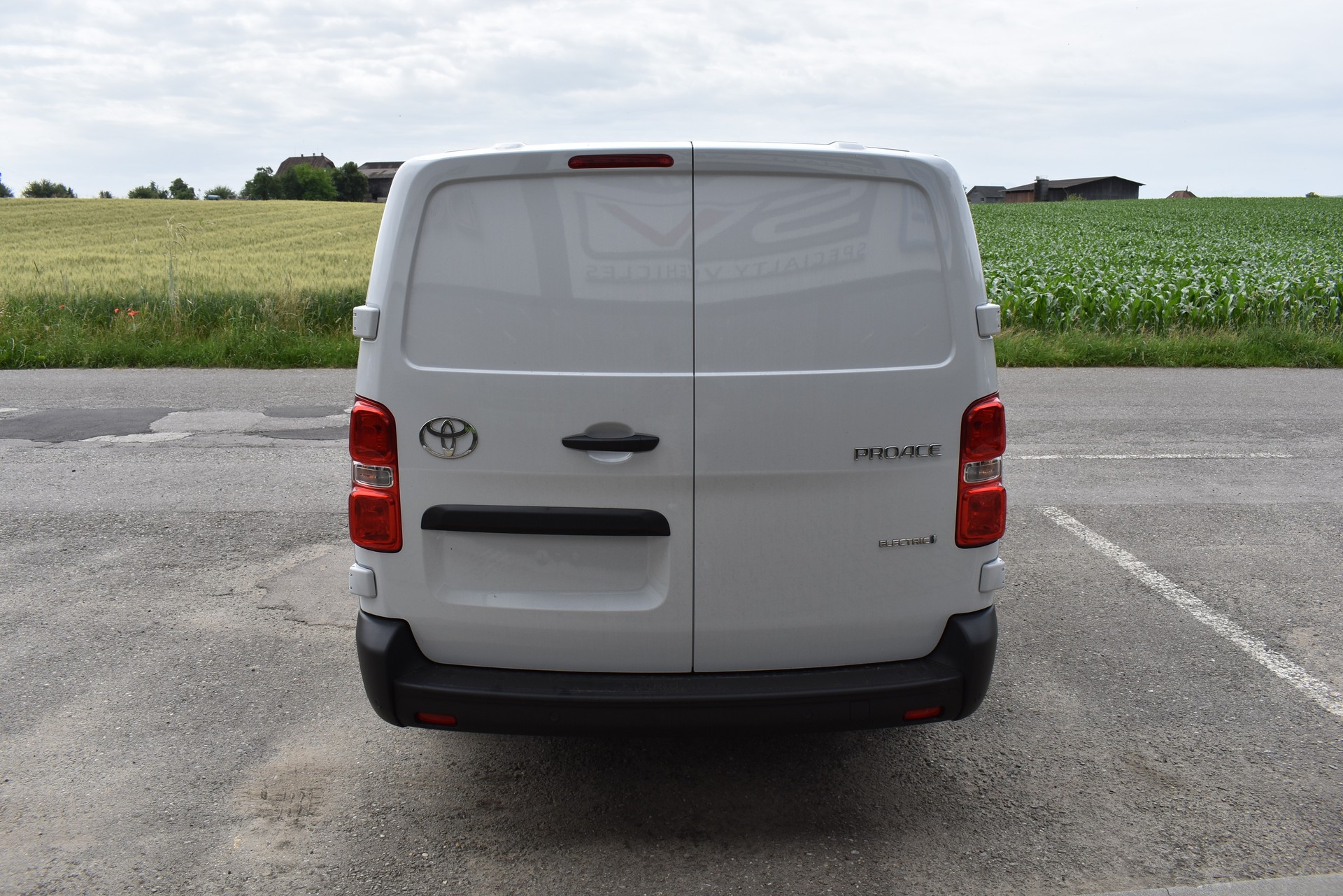 TOYOTA Proace EV 75kWh Long Active-image-4