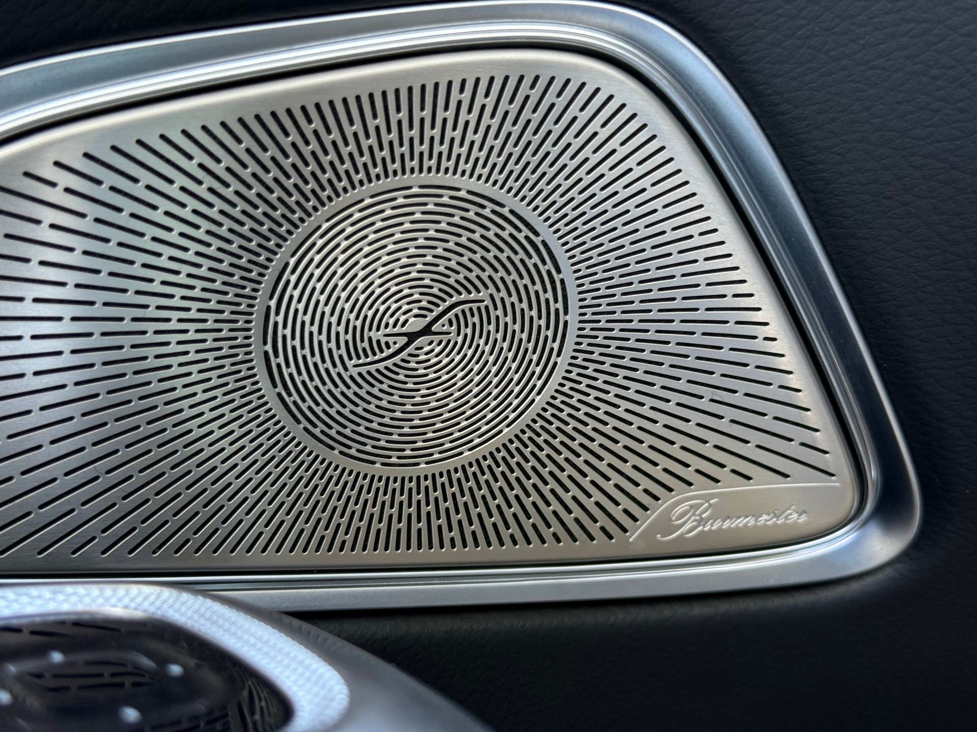 MERCEDES-BENZ E 200 AMG Line T 9G-Tronic 4Matic-image-7