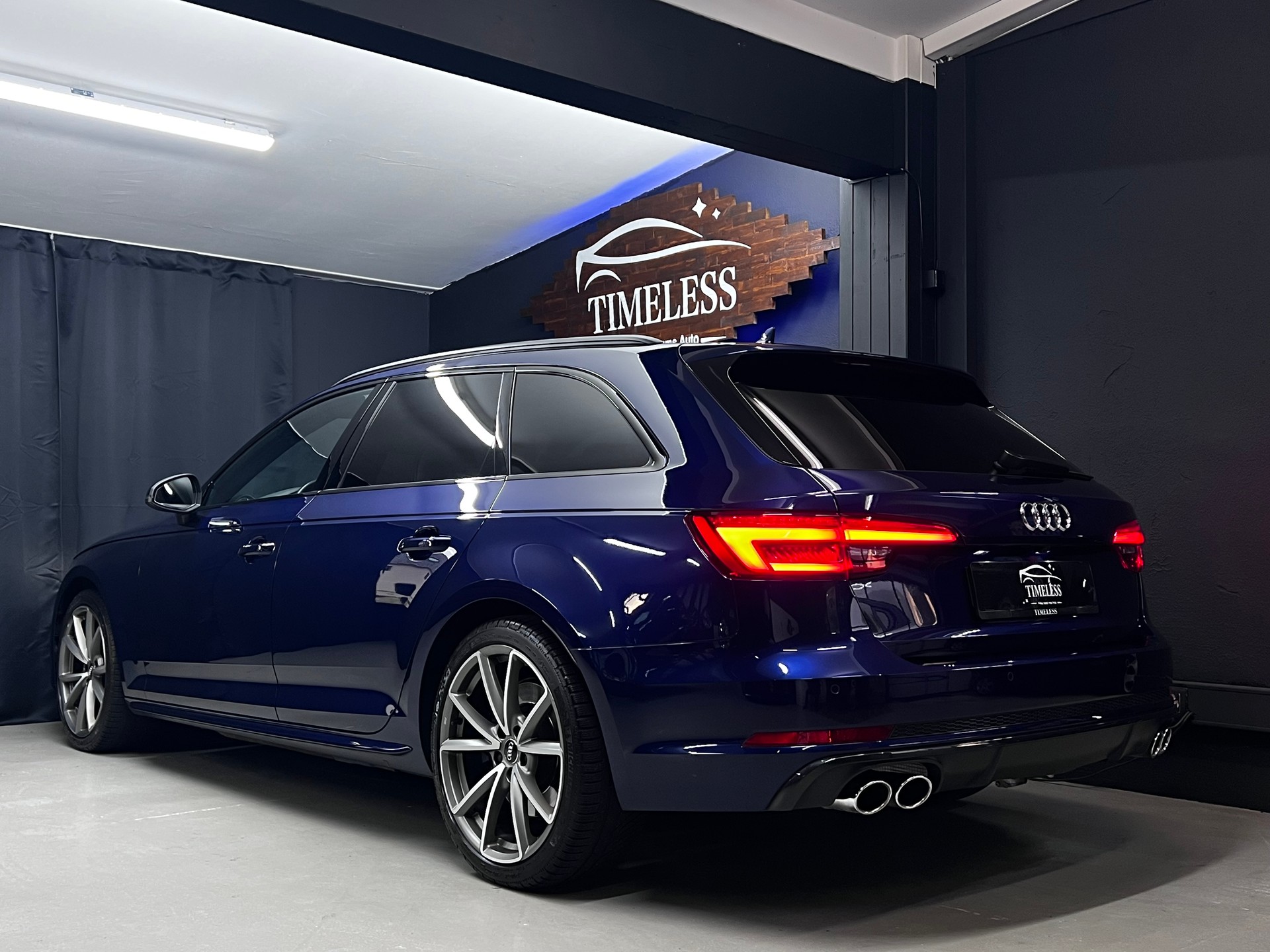 AUDI S4 Avant 3.0 TFSI quattro tiptronic-image-5