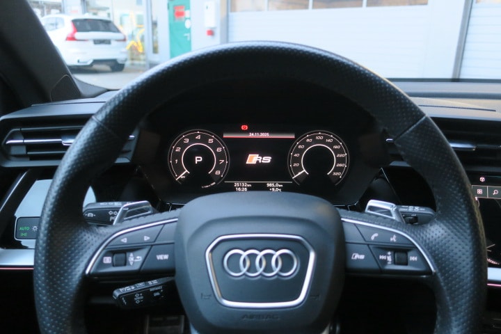 AUDI RS3 Sportback 2.5 TSI quattro S-tronic-image-14