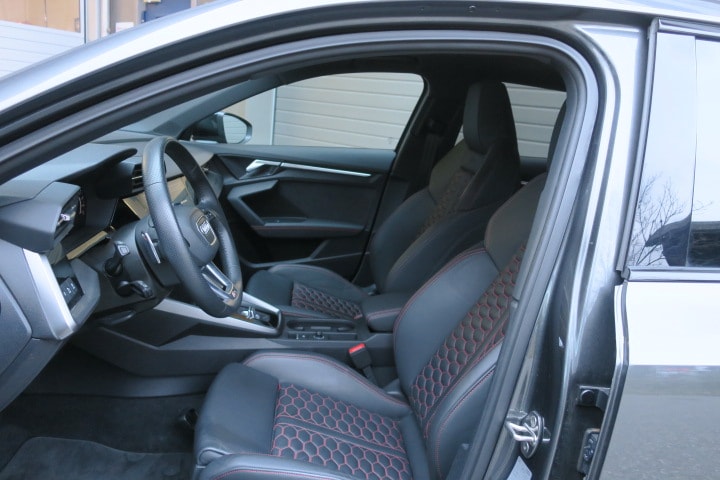 AUDI RS3 Sportback 2.5 TSI quattro S-tronic-image-6