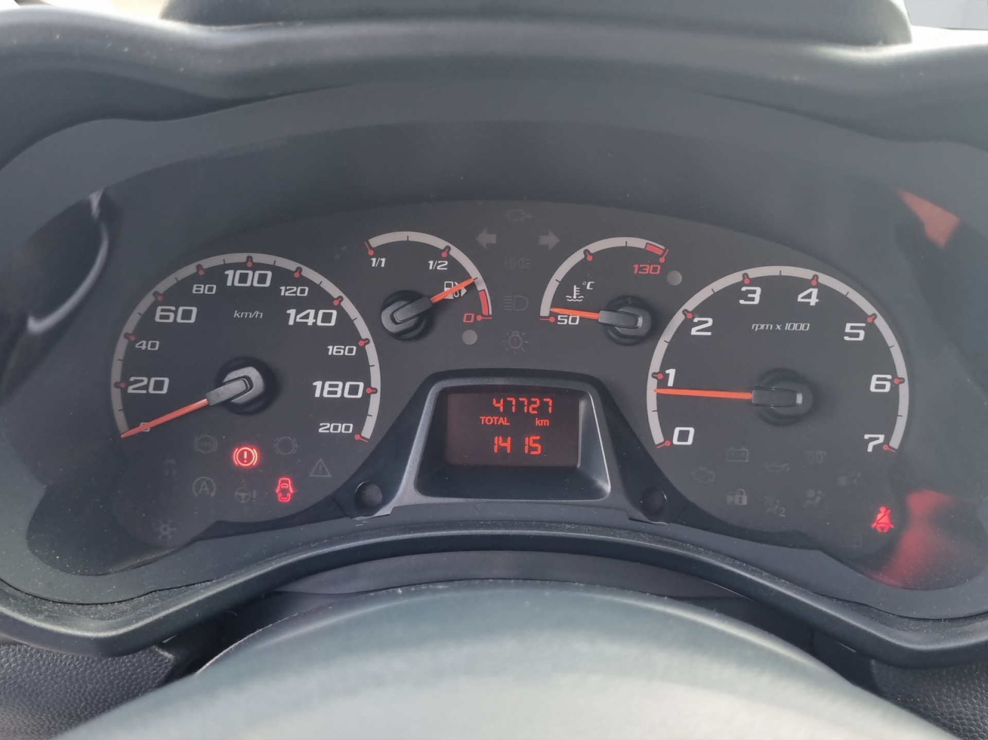 FORD Ka 1.2 Ambiente-image-8