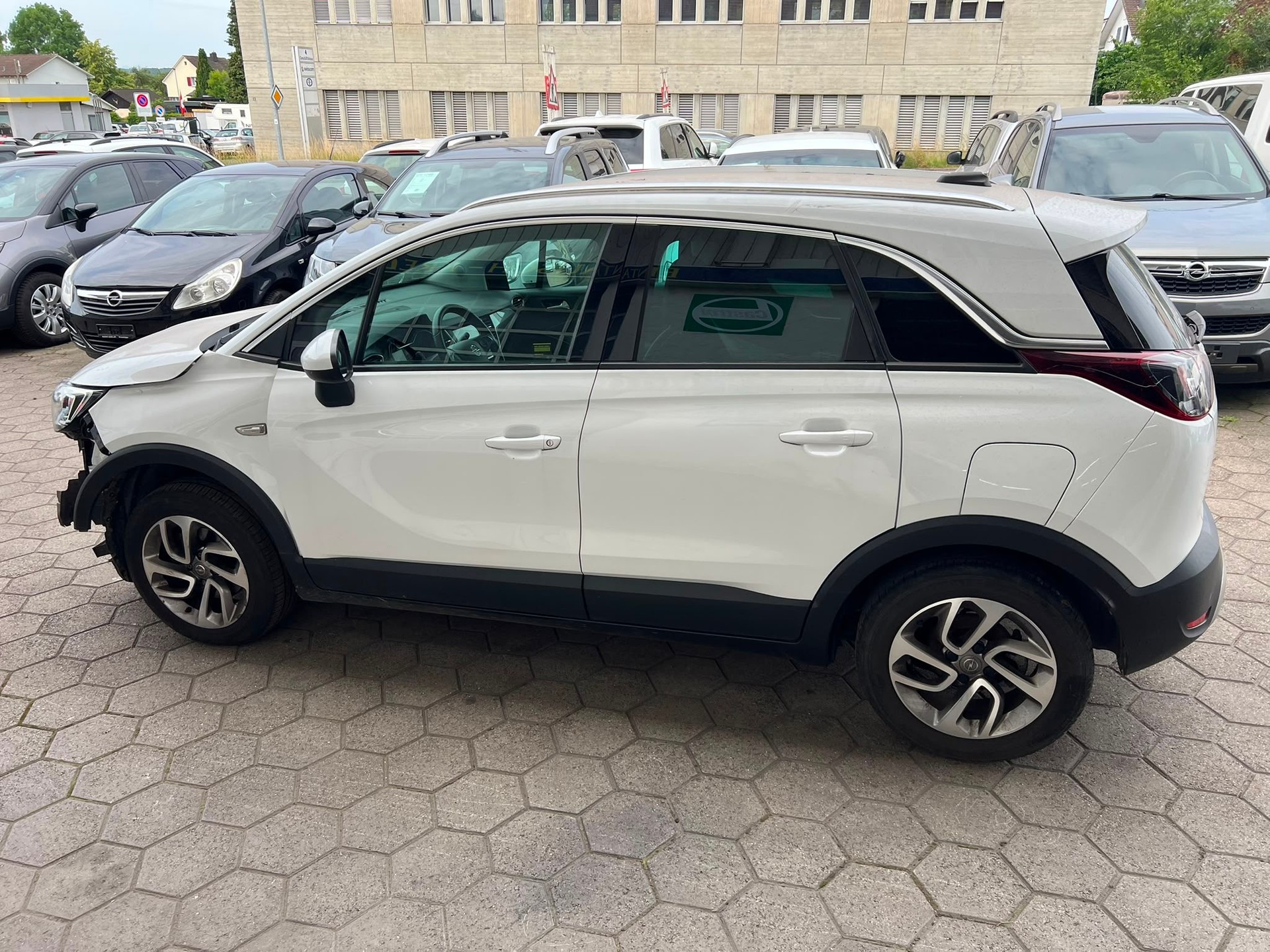 OPEL Crossland X 1.2i TP Enjoy Automatik