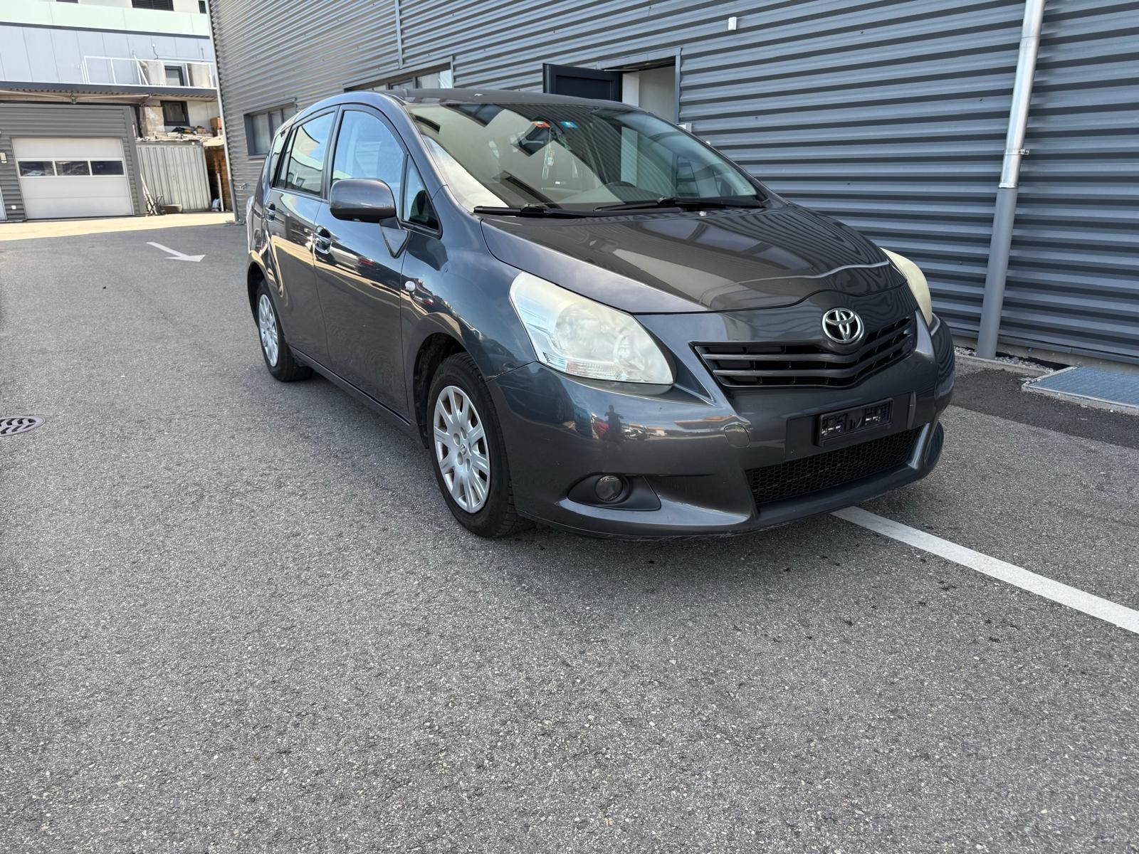 TOYOTA Verso 1.8 Linea Terra-image-0