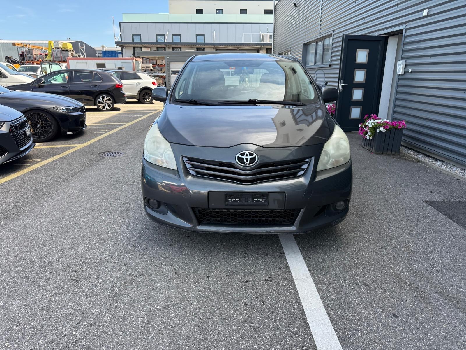 TOYOTA Verso 1.8 Linea Terra-image-1