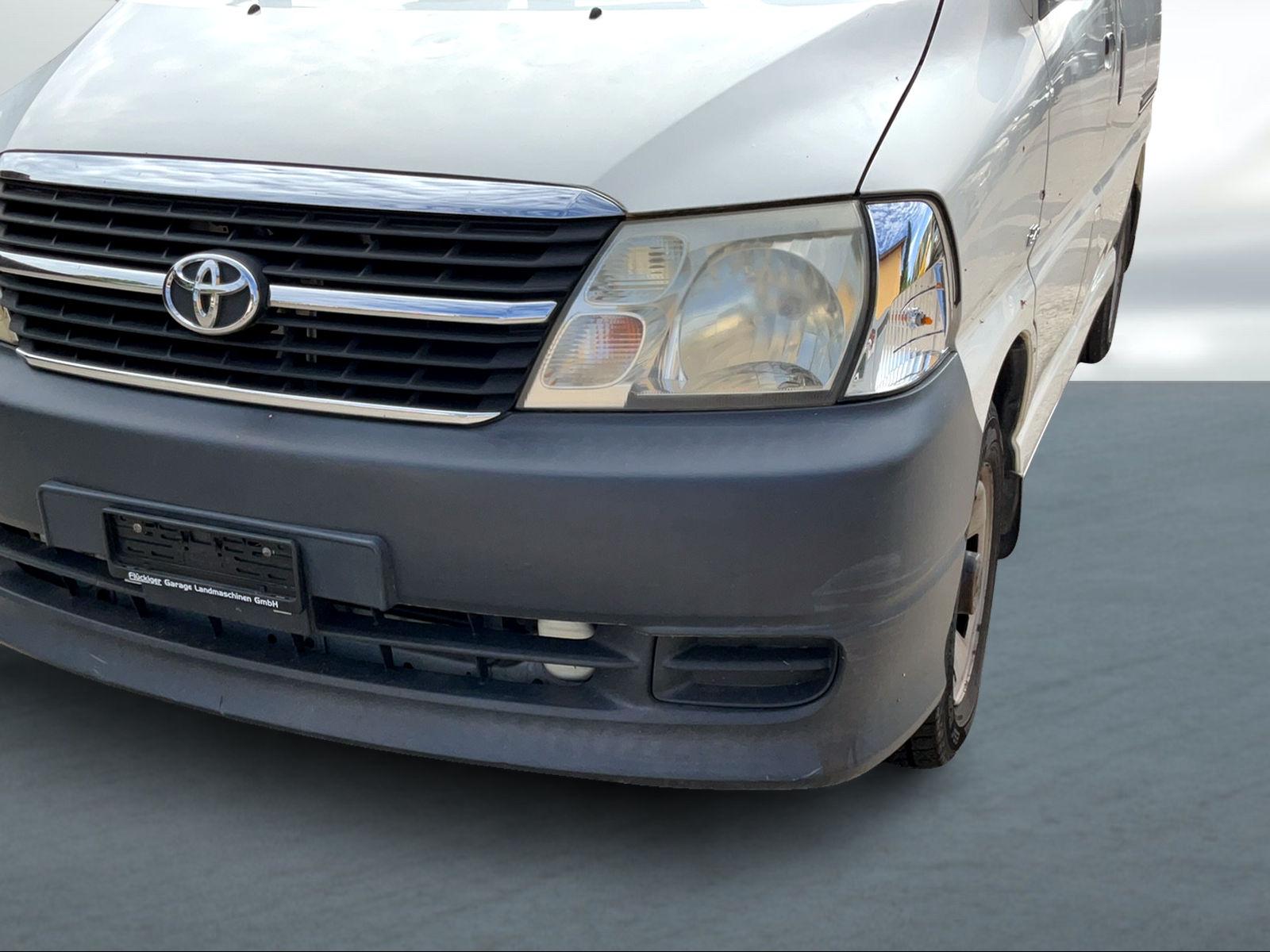 TOYOTA HIACE Kombi LWB 2.5 D-4D 3 P. CS-image-10