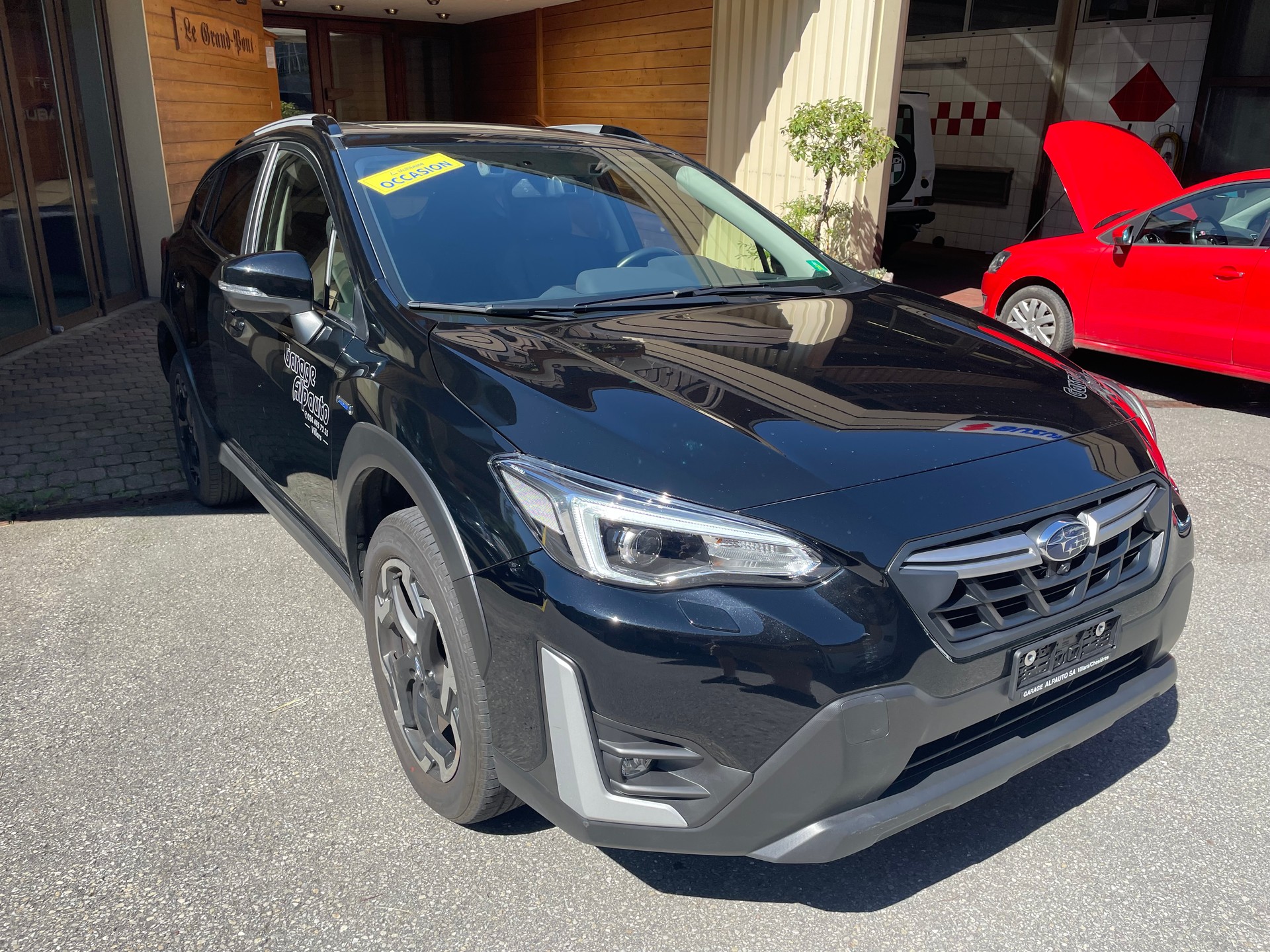 SUBARU XV 2.0 Swiss Plus AWD Lineartronic-image-3